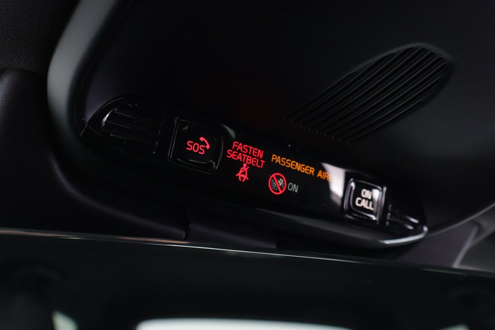 Volvo V90 2018 T8 AWD R-Design aut * Vetokoukku / Webasto / SoH 84.4% * - *Juuri katsastettu! / Akku kuntotarkastettu / Hyvät Renkaat*