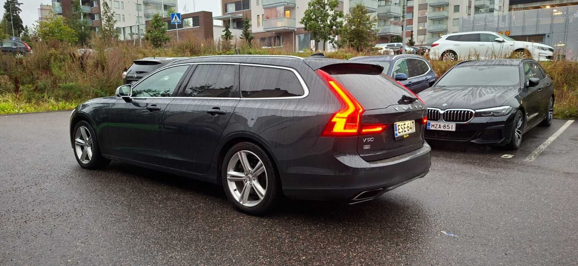Volvo V90 2017 T8 AWD R-Design aut *Taittuva Koukku / Webasto / Crystal* - *Tilava / Taloudellinen / Farmari*