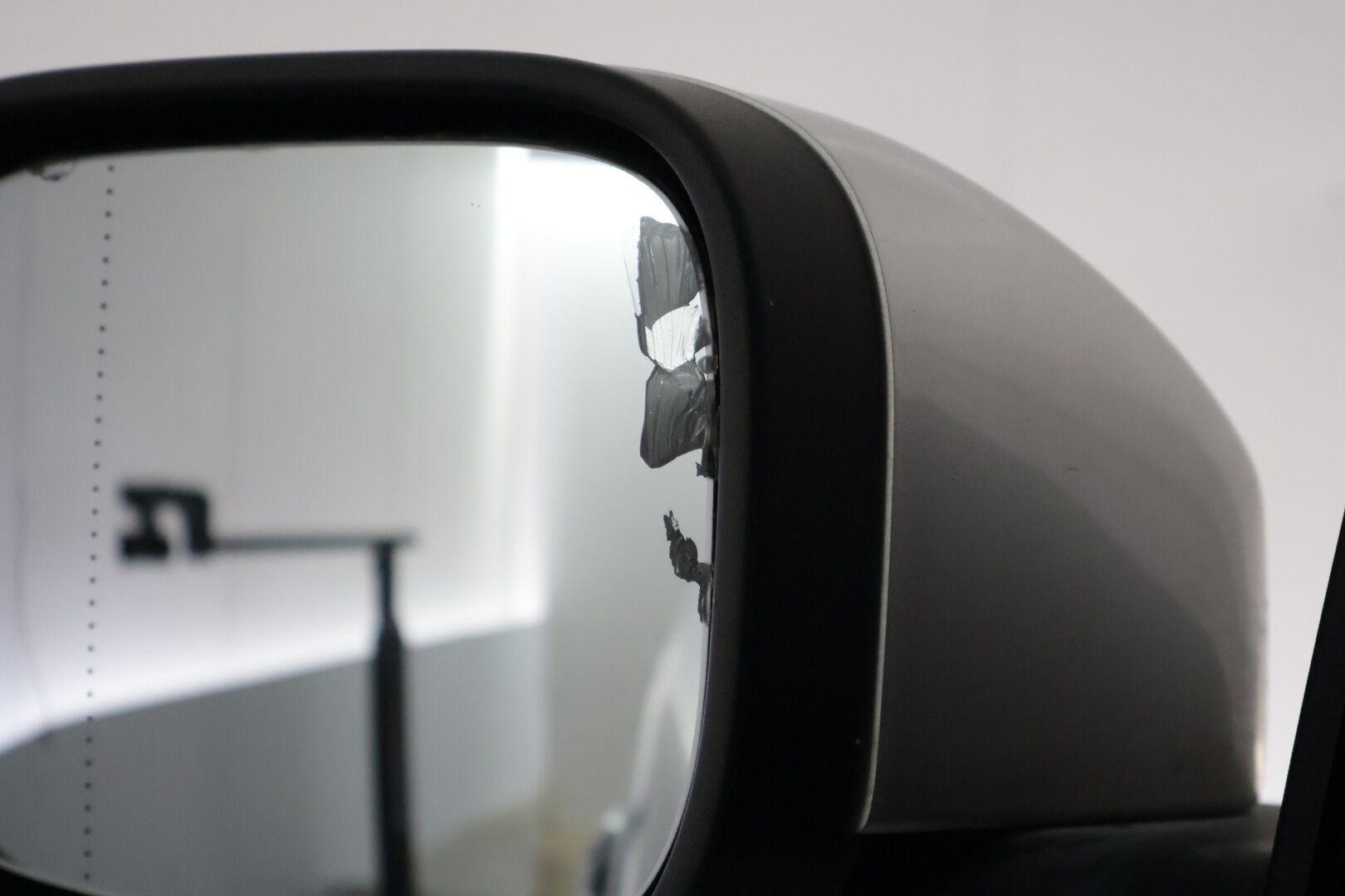 Volvo XC90 2008 D5 Summum 5-paikkanen aut / Webasto / Muistipenkki / Vakkari / Nahkasisusta / Koukku / Aut. Ilmastointi / Peruutustutka - *MYYDÄÄN HUUTOKAUPAT.COM* / 2x renkaat aluvanteilla / Huoltokirja / Huippuvarusteet / Jylhä vitoskone!