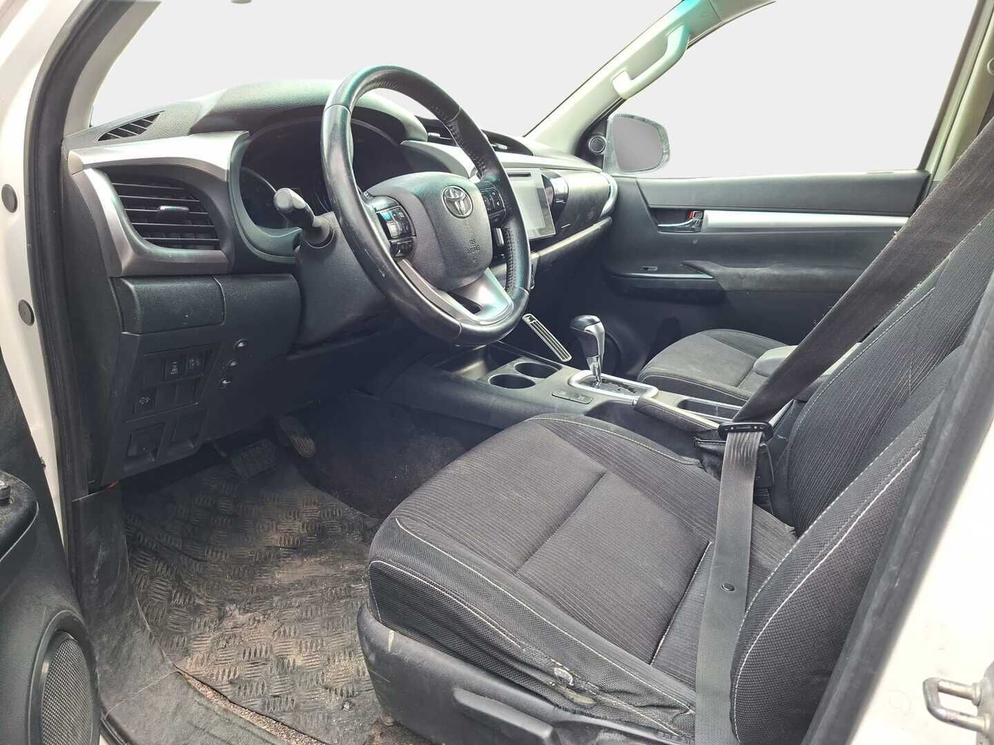 Toyota Hilux 2020 Double Cab 2,4 D-4D 150 4WD Active - P-Kamera | ACC | Koukku | Varusteet tulossa! 