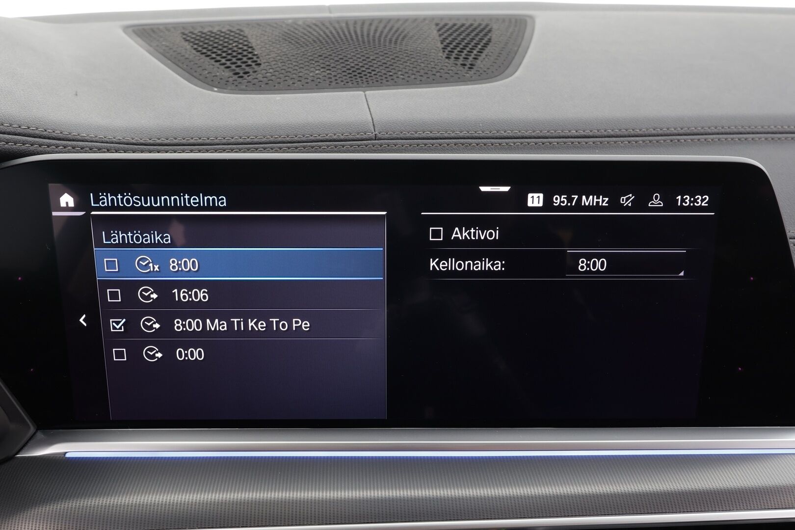BMW X5 2020 G05 xDrive45e A * Vetokoukku / ACC / Harman&Kardon / Comfort Penkit Muistilla / Ilma-Alusta / LED / Comfort Access / Navi! - 2x Latauskaapelit / Kahdet renkaat aluvanteilla / Akku kuntotarkastettu!