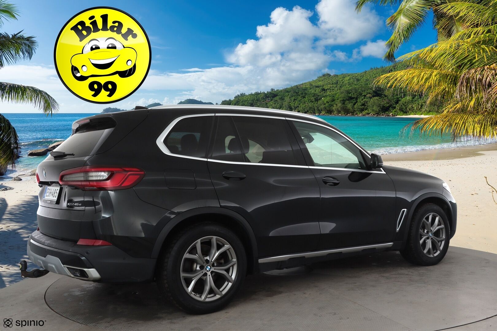 BMW X5 2020 G05 xDrive45e A * Ilma-alusta / Koukku / LED / Comfort-penkit Muistilla / P.Kamera / H&K / Navi / Comfort Access * - 2x Latauskaapelit / Kahdet renkaat aluvanteilla