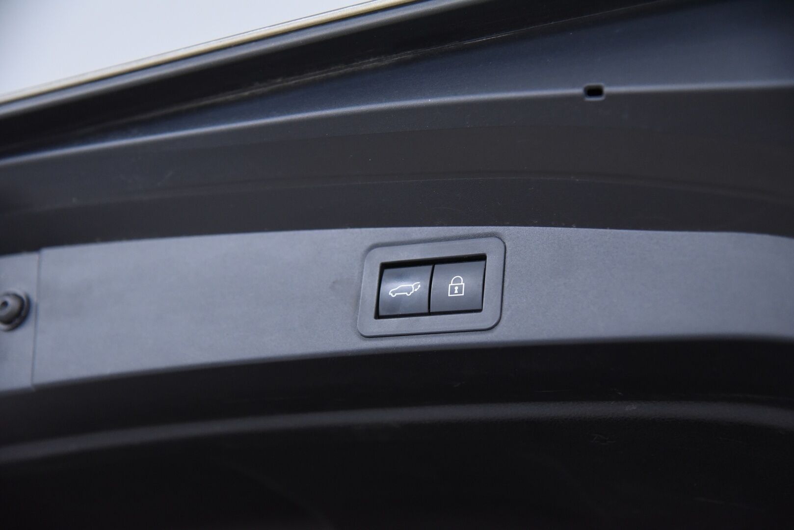 Toyota Corolla 2020 Touring Sports 1,8 Hybrid Active / 2-om. Suomi-auto / Adapt. Vak. / Lohko+sisäp. / Musta sisäkatto / Navi / - Suomesta uutena ostettu! / Todella siisti yksilö / Kahdet hyvät renkaat