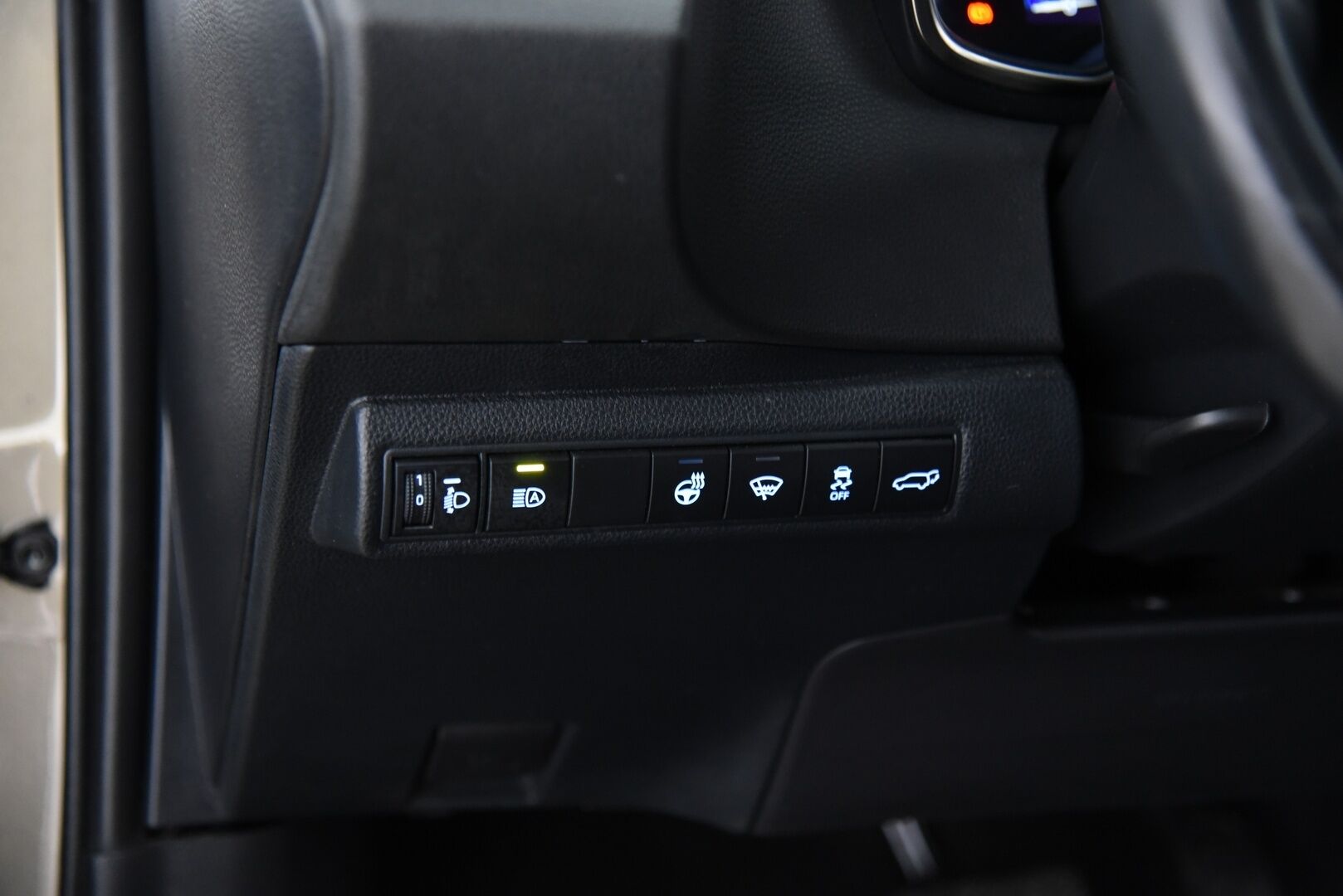 Toyota Corolla 2020 Touring Sports 1,8 Hybrid Active / 2-om. Suomi-auto / Adapt. Vak. / Lohko+sisäp. / Musta sisäkatto / Navi / - Suomesta uutena ostettu! / Todella siisti yksilö / Kahdet hyvät renkaat