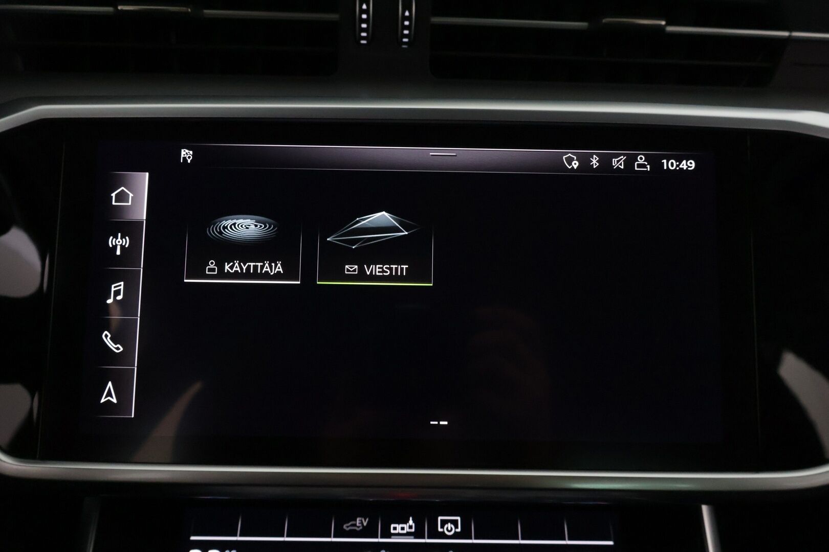 Audi A6 2020 Sedan S-Line Business Sport 55 TFSI e quattro S tronic - 3,99 % KORKOTARJOUS TÄHÄN AUTOON - Vakkari / P-kamera / Matrix LED / Esilämmitys / Puolinahka Sporttipenkit / KeylessGo / 2x renkaat / Apple CarPlay