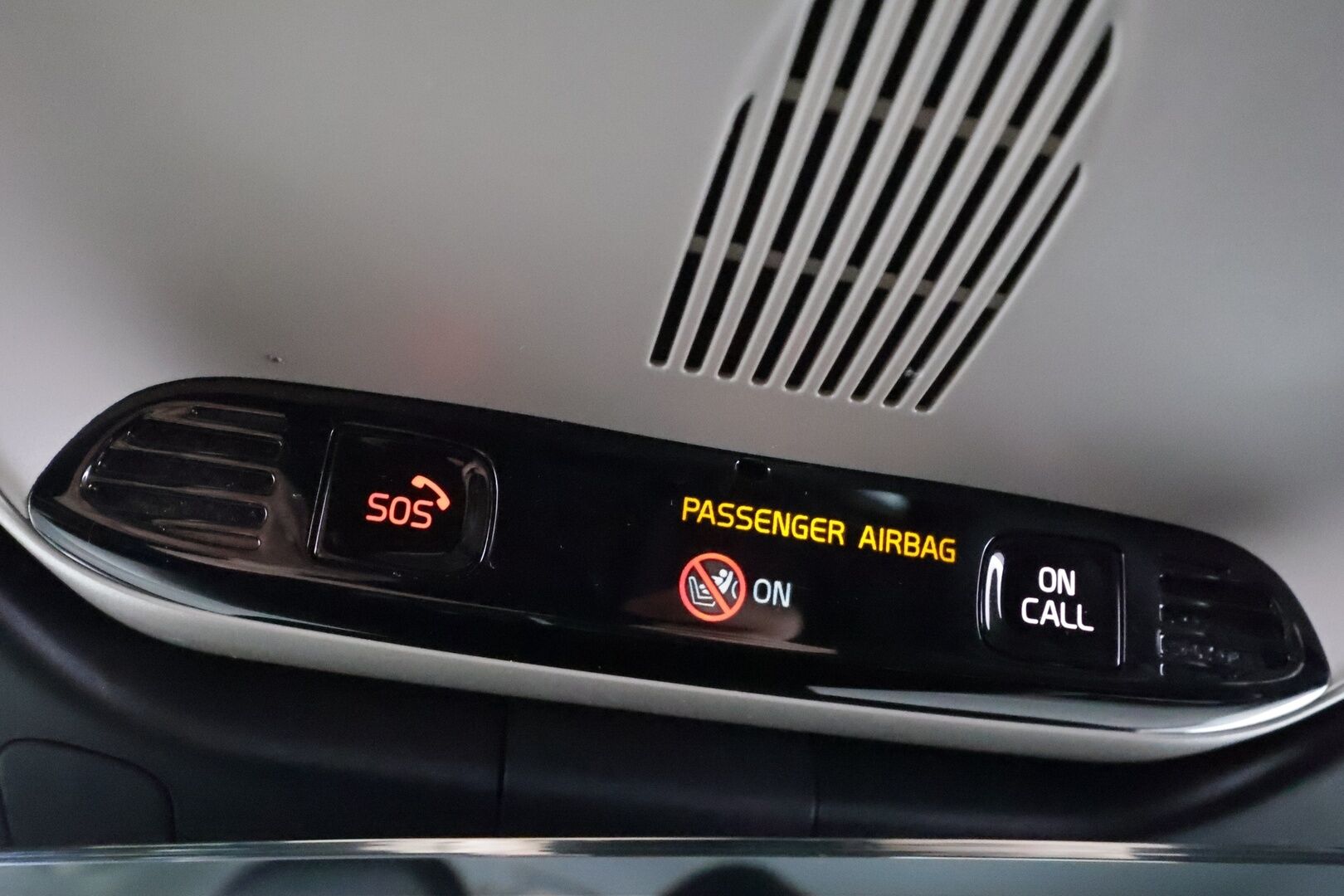 Volvo V60 2021 D3 AWD Business aut * Webasto / Koukku / ACC / Full-LED / P.kamera / Kaistavahti / Keyless * - Suomi-auto / Merkkihuollot / Kahdet renkaat aluvanteilla - HULLUT AVAJAISHULINAT KORKOTARJOUS 3,29 %