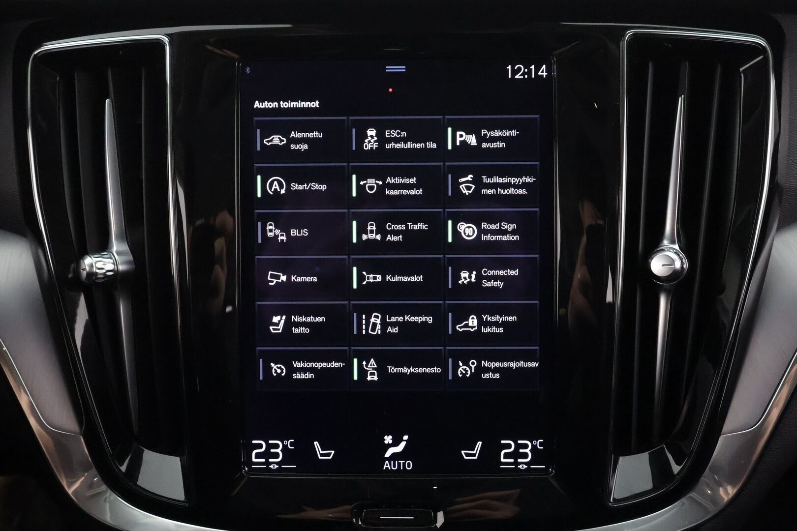 Volvo V60 2021 D3 AWD Business aut * Webasto / Koukku / ACC / Full-LED / P.kamera / Kaistavahti / Keyless * - Suomi-auto / Merkkihuollot / Kahdet renkaat aluvanteilla 