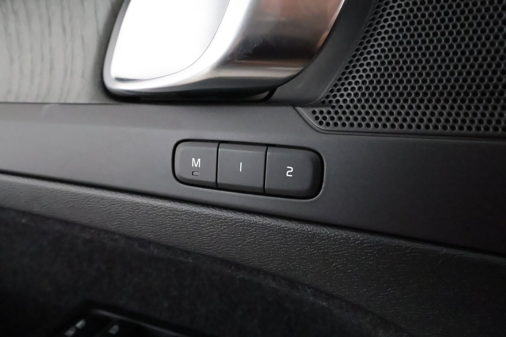 Volvo XC40 2021 T5 TwE Business Inscription aut **Webasto / Muistipenkki / P.kamera / Sporttiset nahat / Keyless - 3,99 % KORKOTARJOUS TÄHÄN AUTOON - 1 om Suomi auto 