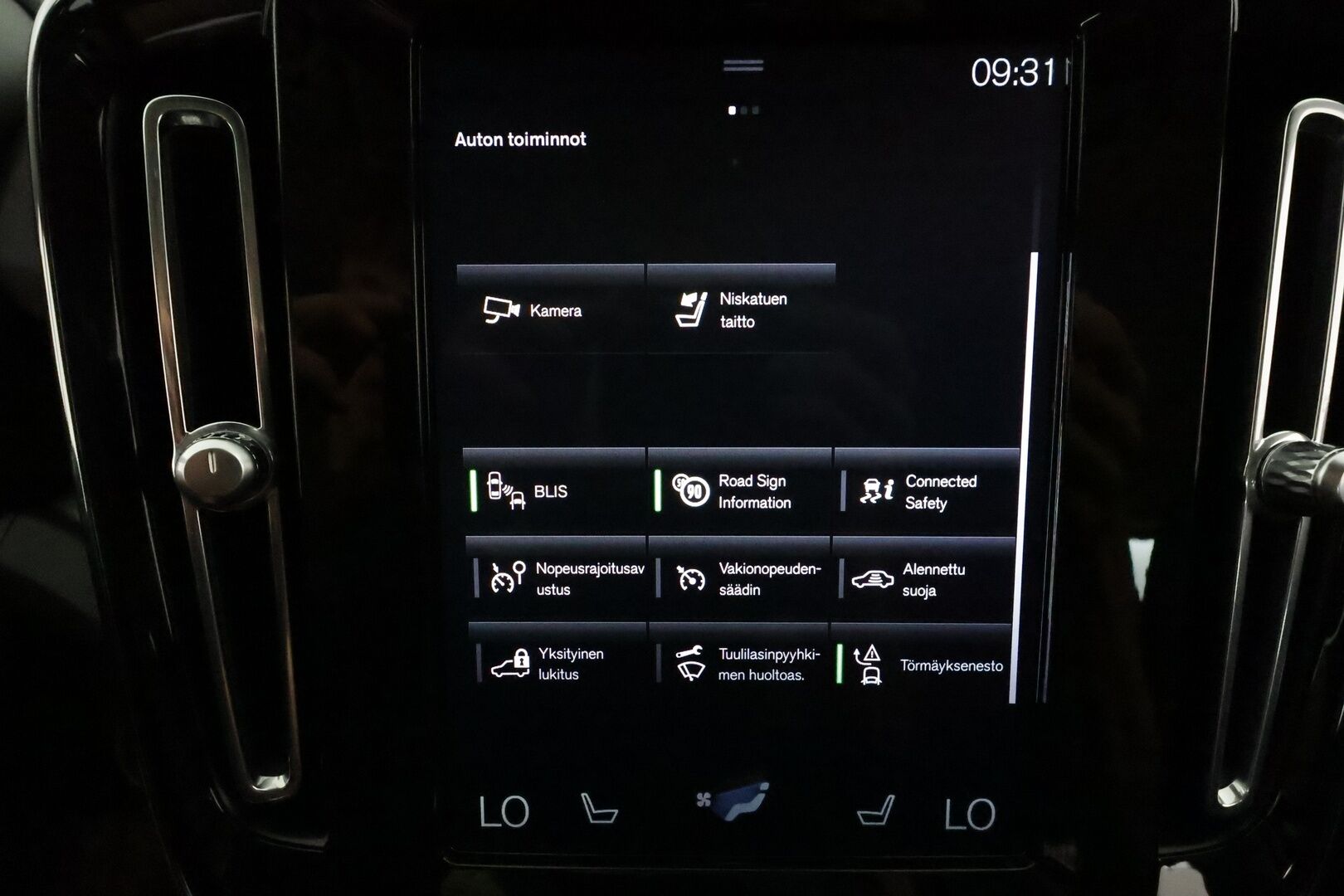 Volvo XC40 2021 T5 TwE Business Inscription aut **Webasto / Muistipenkki / P.kamera / Sporttiset nahat / Keyless - 3,99 % KORKOTARJOUS TÄHÄN AUTOON - 1 om Suomi auto 