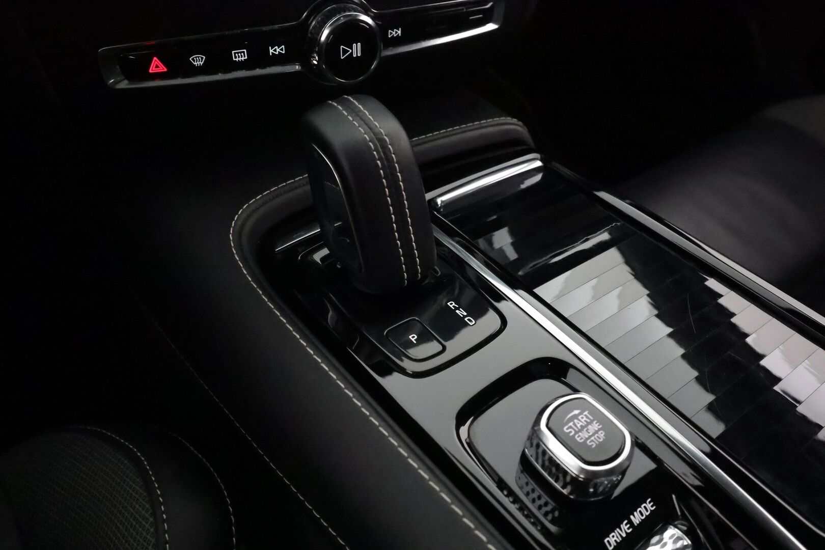 Volvo S60 2020 T8 TwE AWD Business Polestar Engineered - 3,99 % KORKOTARJOUS TÄHÄN AUTOON - 31.5. ASTI! - Bowers&Wilkins / Öhlins Alusta / HUD / ACC / Panoraama / 360-Kamera / Full LED / Webasto / Supervarusteet!
