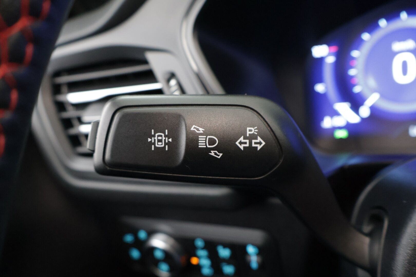 Ford Kuga 2020 2,5 Ladattava hybridi (PHEV) 225hv CVT FWD ST-Line 5-ovinen ** Suomi-auto / ACC / Lämmitettävä tuulilasi / - Todella siisti / Akku kuntotarkastettu