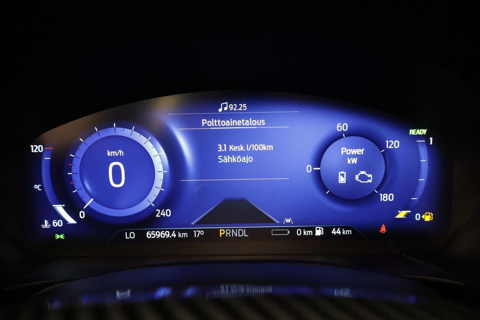 Ford Kuga 2020 2,5 Ladattava hybridi (PHEV) 225hv CVT FWD ST-Line 5-ovinen ** Suomi-auto / ACC / Lämmitettävä tuulilasi / - Todella siisti / Akku kuntotarkastettu