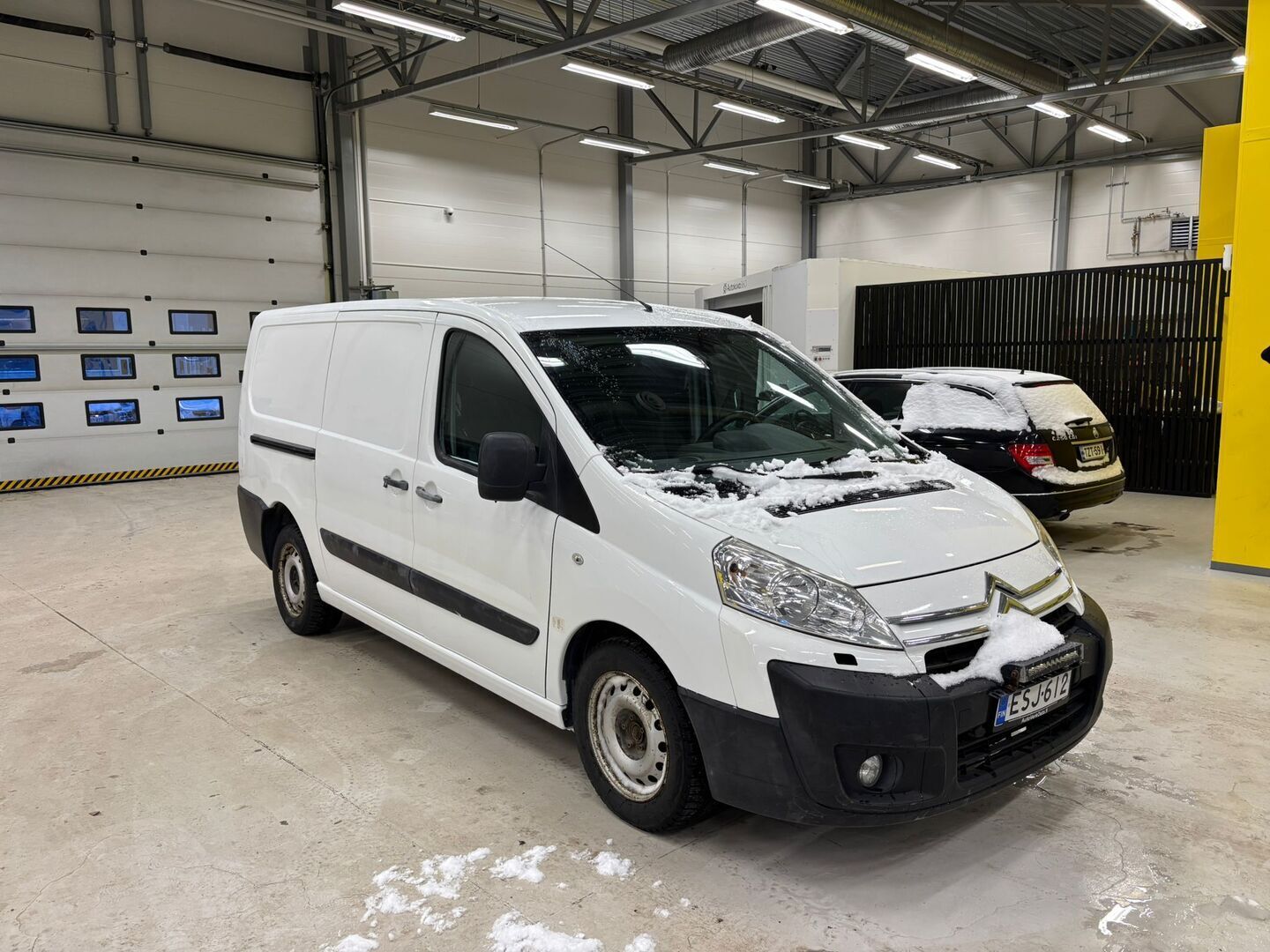 Citroen JUMPY 2012 2.0 HDI L2H1 *Vetokoukku / Webasto / Led-lisävalo / Navi* - *2x Renkaat / penkinlämmittimet*