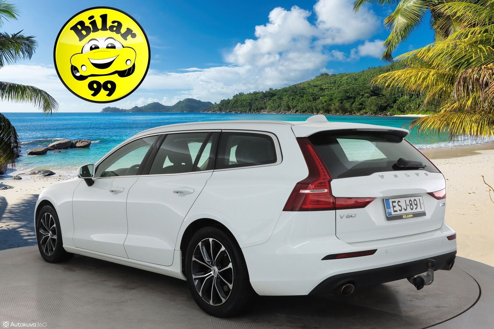 Volvo V60 2020 D3 AWD Momentum aut **Webasto / Koukku / KeylessGo / Full LED / BLIS / P.tutka** - Merkkihuollettu / Kahdet renkaat aluvanteilla