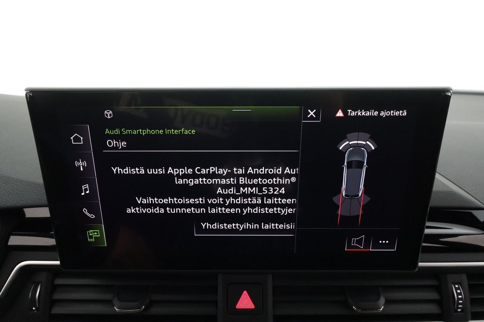 Audi A4 2022 Avant Business Advanced 40 TDI 140 kW quattro S tronic * Webasto / Koukku / ACC / Matrix / P.Tutkat / Sportpenkit * - 1-om Suomi-auto / Kahdet renkaat aluvanteilla / Merkkihuollot