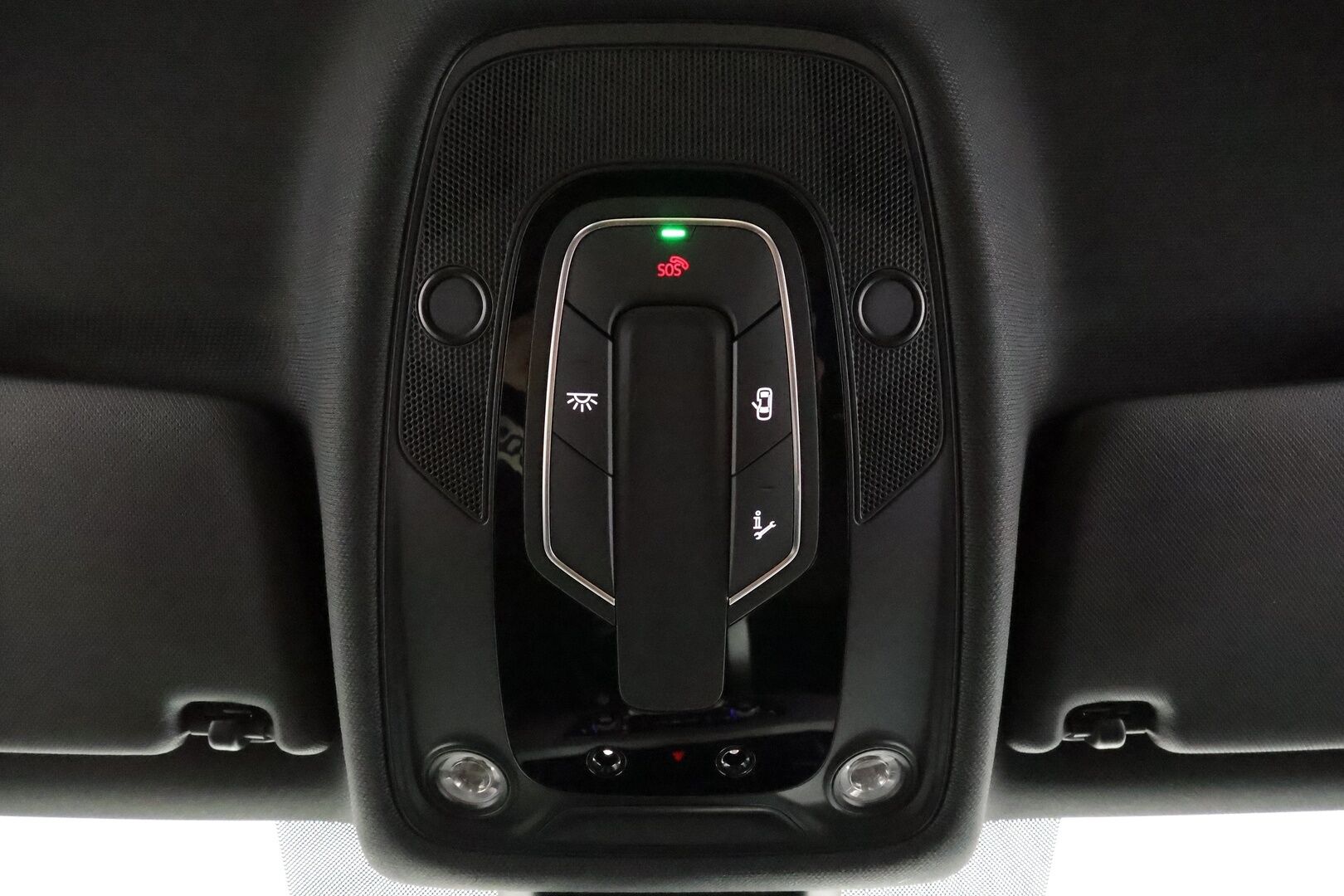 Audi A4 2022 Avant Business Advanced 40 TDI 140 kW quattro S tronic * Webasto / Koukku / ACC / Matrix / P.Tutkat / Sportpenkit * - 1-om Suomi-auto / Kahdet renkaat aluvanteilla / Merkkihuollot