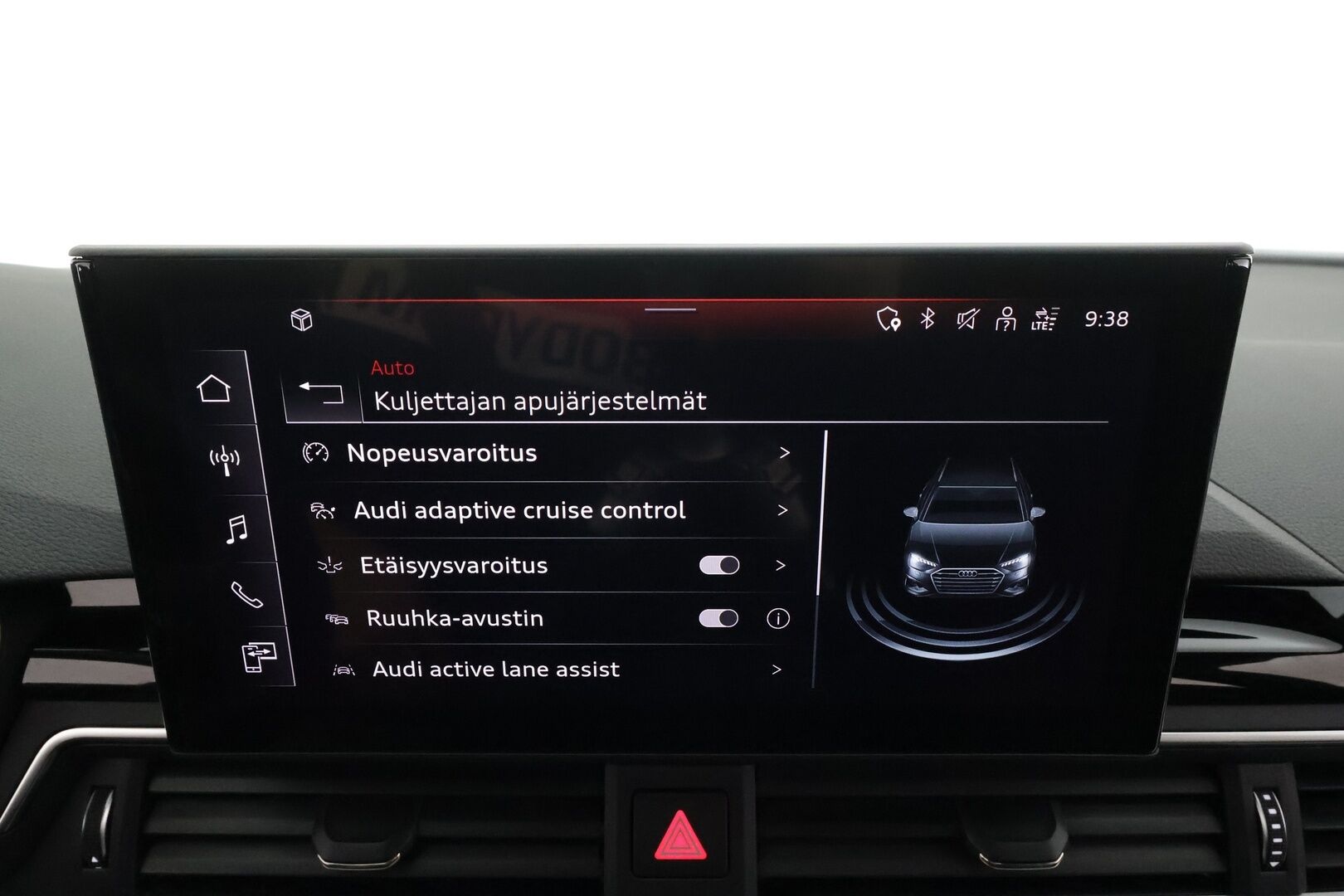 Audi A4 2022 Avant Business Advanced 40 TDI 140 kW quattro S tronic * Webasto / Koukku / ACC / Matrix / P.Tutkat / Sportpenkit * - 1-om Suomi-auto / Kahdet renkaat aluvanteilla / Merkkihuollot