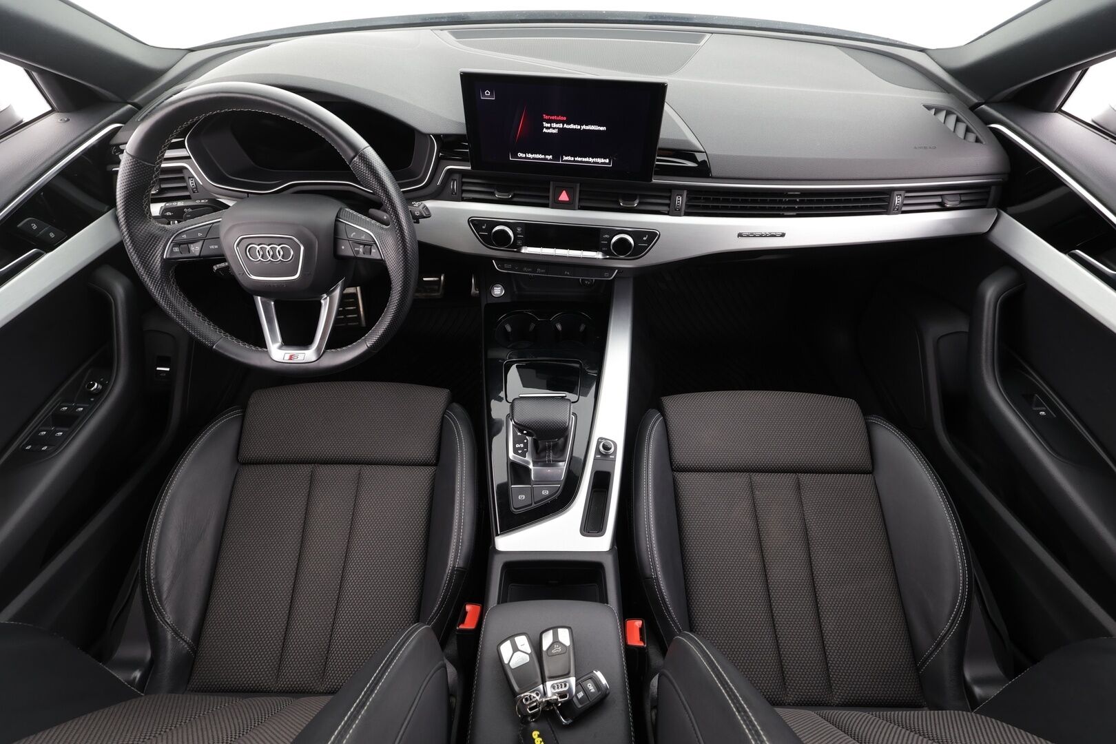 Audi A4 2022 Avant Business Advanced 40 TDI 140 kW quattro S tronic * Webasto / Koukku / ACC / Matrix / P.Tutkat / Sportpenkit * - 1-om Suomi-auto / Kahdet renkaat aluvanteilla / Merkkihuollot