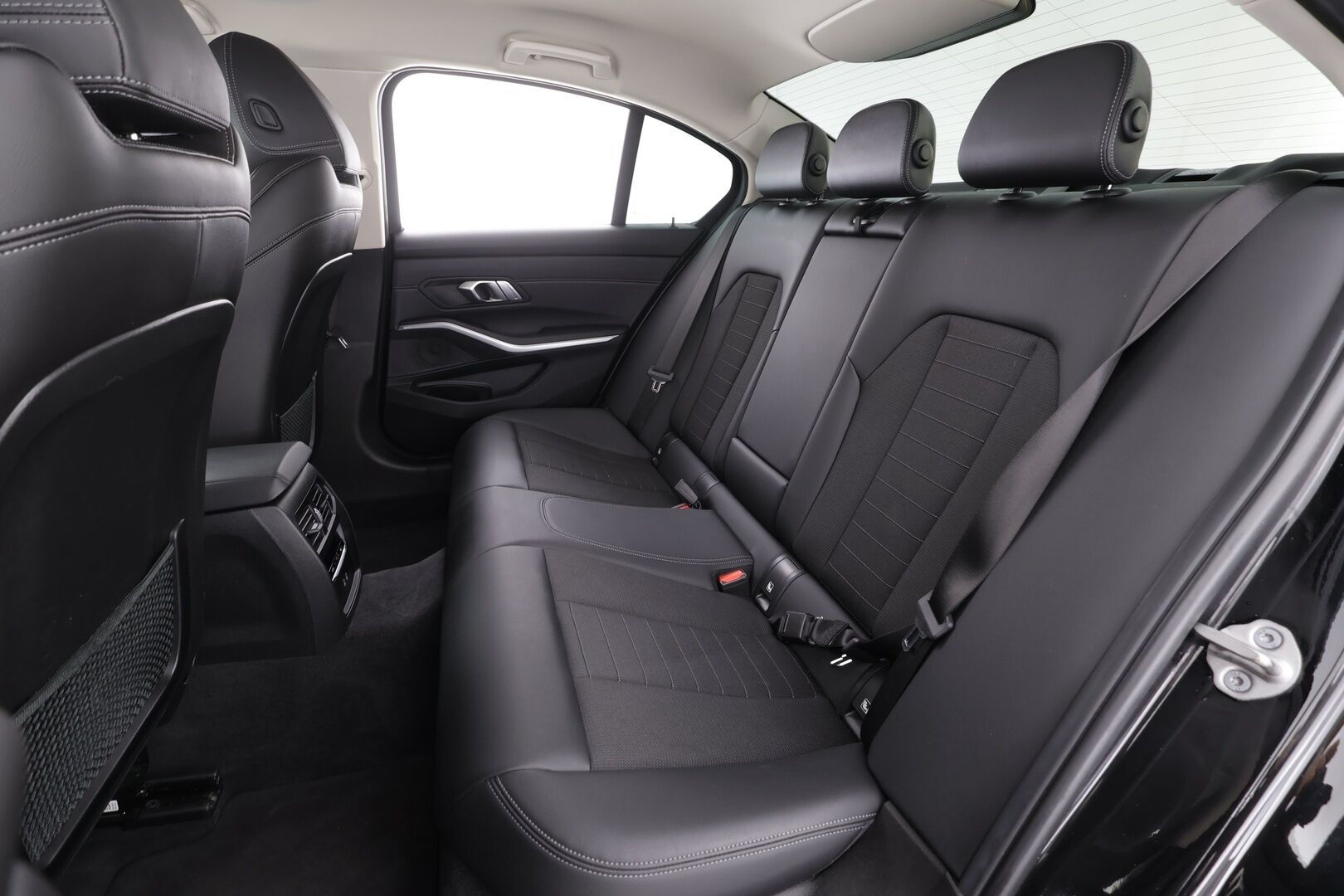 BMW 320 2022 G20 A xDrive Business Sport * HiFi / LED / Sportpenkit / P.tutkat / Kaistavahti / Vakkari / Sisätilanlämmitin * - 1-om Suomi-auto / Kahdet renkaat / Merkkihuollot