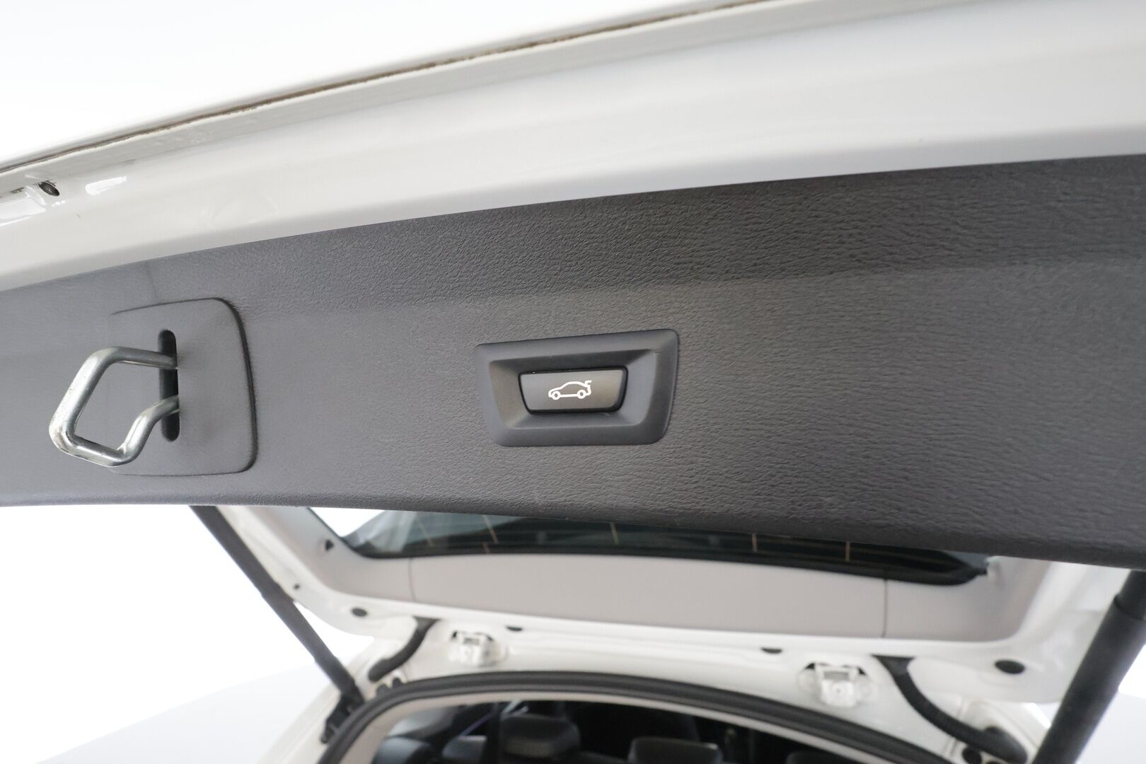 BMW X1 2022 F48 xDrive25e A Charged Edition xLine - | HUD | Vakkari | P.Kamera | Sporttipenkit | LED | Navi | Blow-by heater | Ratinlämmitin | Sähköluukku | Puolinahat | Ambient | 1.Om Suomi-auto | Kahdet renkaat aluvanteilla |