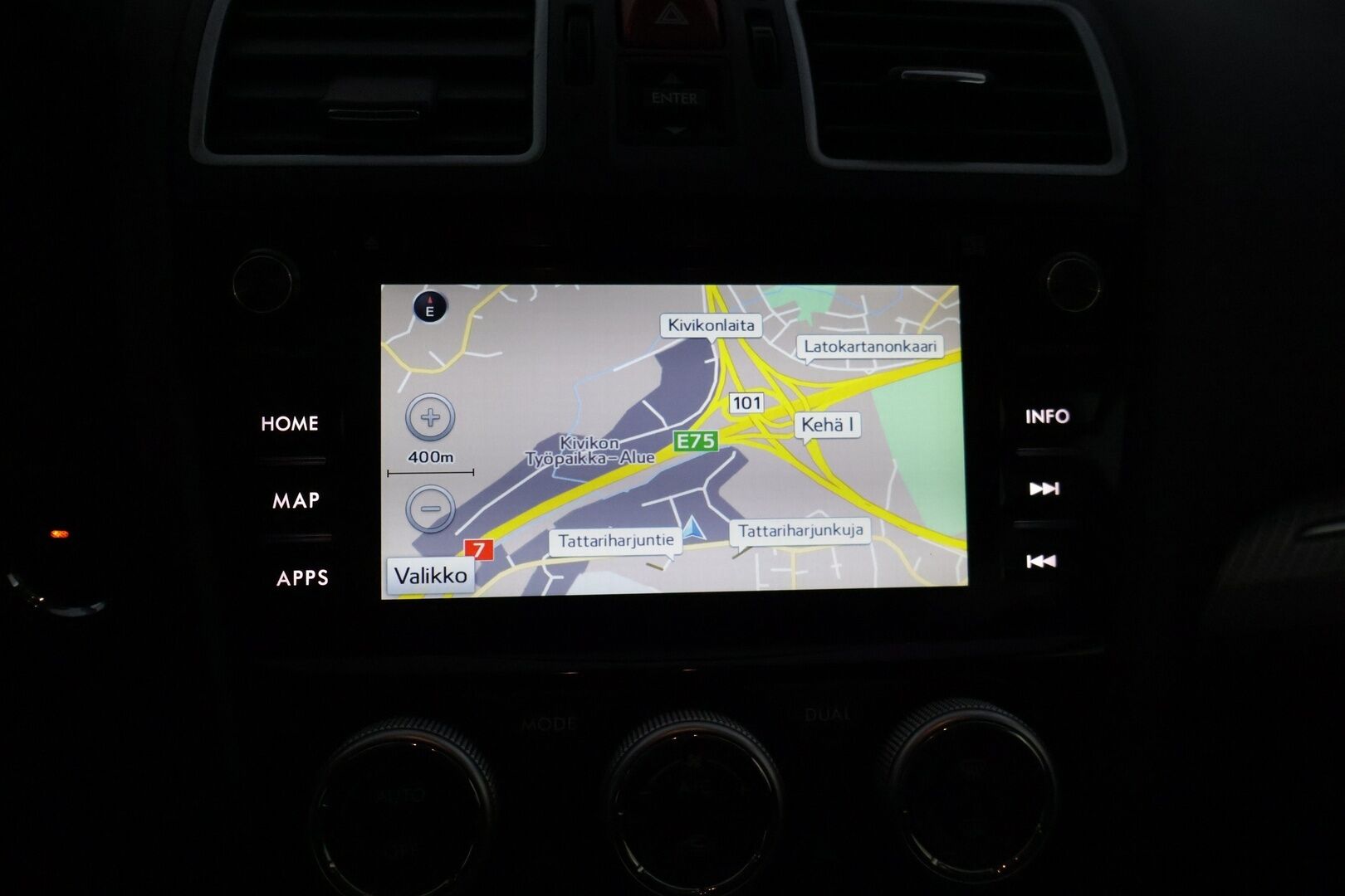 Subaru Levorg 2016 1,6i GT-S CVT * Kattoluukku / Nahkasisusta / Koukku / Lohko / P-kamera / BLIS / KeylessGo * - * Hyvät Varusteet / Esimerkillinen huoltohistoria *