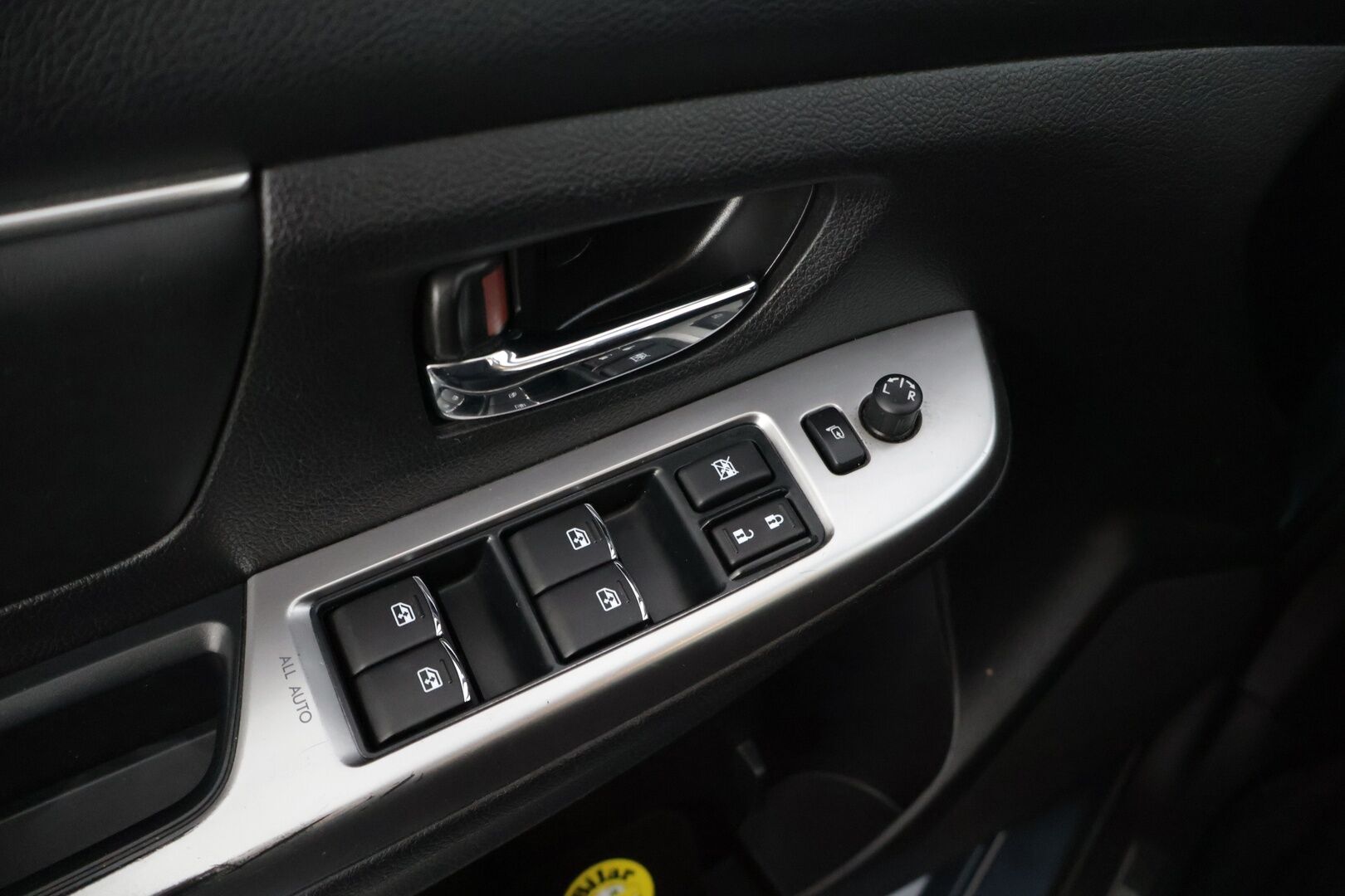 Subaru Levorg 2016 1,6i GT-S CVT * Kattoluukku / Nahkasisusta / Koukku / Lohko / P-kamera / BLIS / KeylessGo * - * Hyvät Varusteet / Esimerkillinen huoltohistoria *