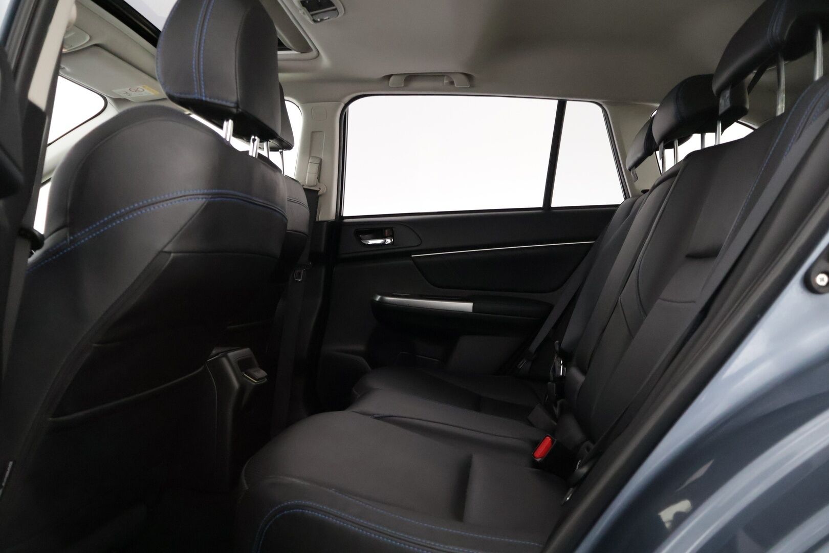 Subaru Levorg 2016 1,6i GT-S CVT * Kattoluukku / Nahkasisusta / Koukku / Lohko / P-kamera / BLIS / KeylessGo * - * Hyvät Varusteet / Esimerkillinen huoltohistoria *