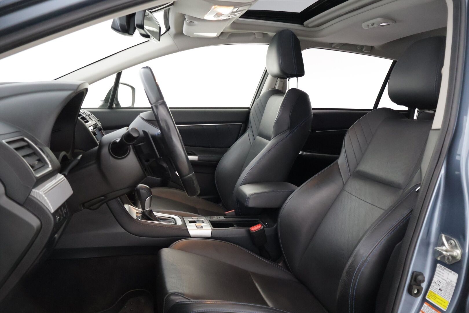 Subaru Levorg 2016 1,6i GT-S CVT * Kattoluukku / Nahkasisusta / Koukku / Lohko / P-kamera / BLIS / KeylessGo * - * Hyvät Varusteet / Esimerkillinen huoltohistoria *