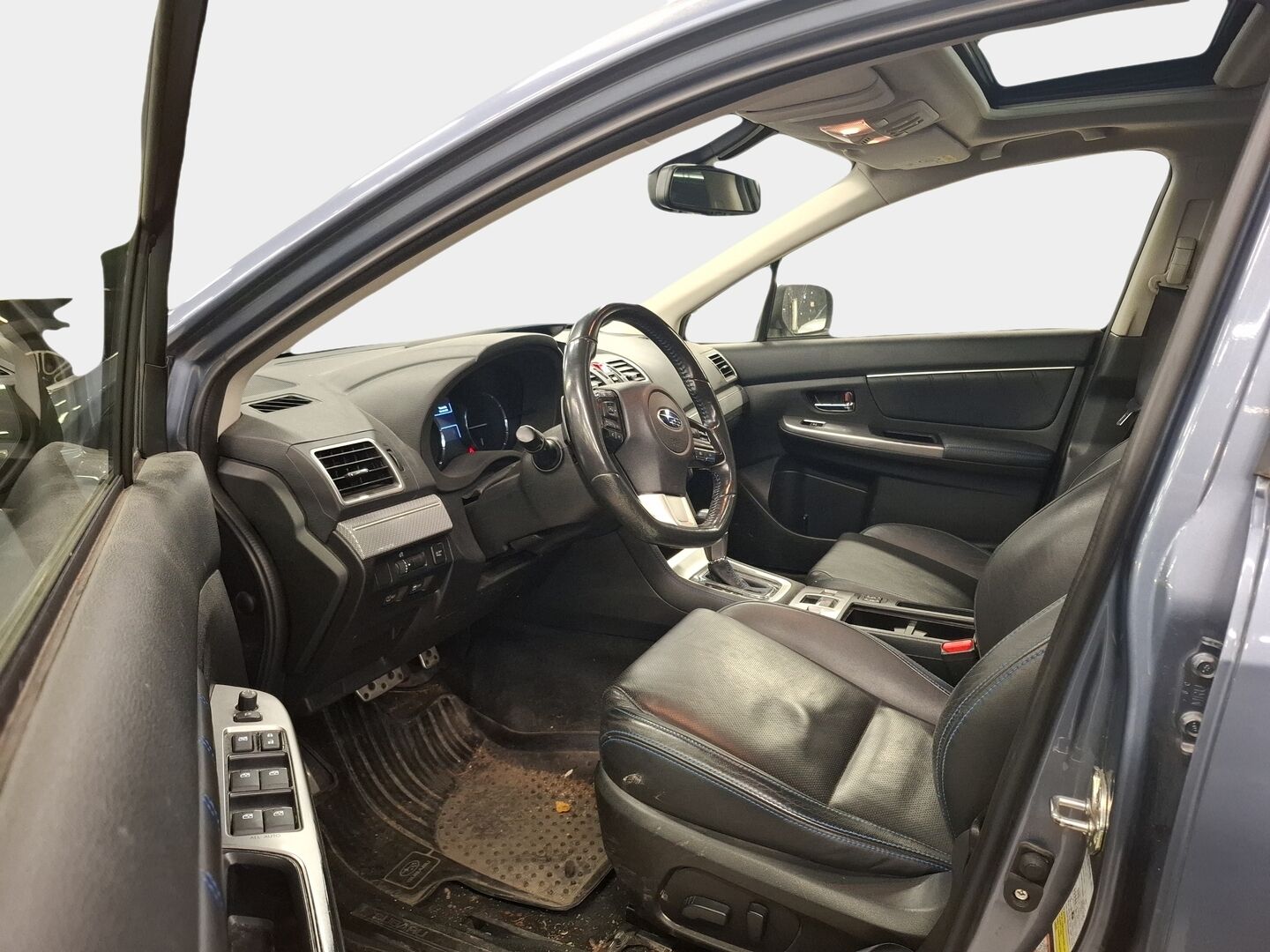Subaru Levorg 2015 1,6i GT-S CVT * Kattoluukku / Nahkasisusta / Koukku / Lohko / P-kamera / BLIS / KeylessGo * - * Upeat varusteet / Siisti yksilö / Esimerkillinen huoltohistoria *