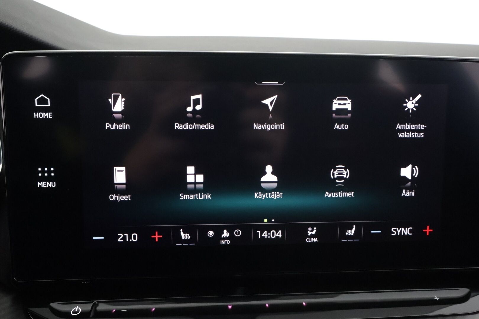 Skoda Octavia 2022 2,0 TDI 200 4x4 RS DSG * ACC / Webasto / Koukku / Matrix-LED / P.Kamera / Apple&Android / Sporttipenkit * - 1.Om suomi-auto / Kahdet Renkaat