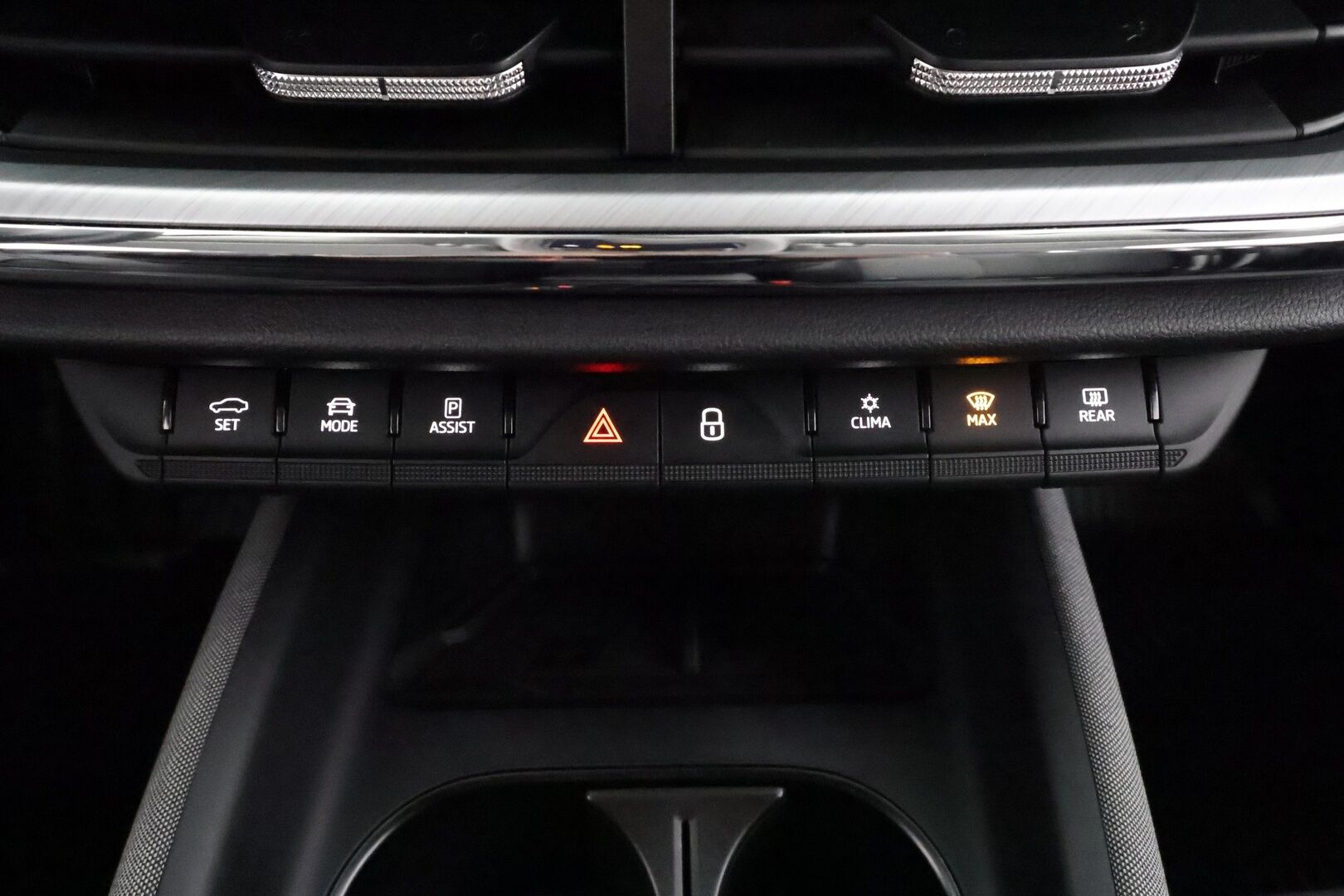 Skoda Enyaq 2022 80 Launch Edition iV - ACC | P.kamera | ILP | Muistipenkki | Navi | LED | Keyless | Sähköluukku