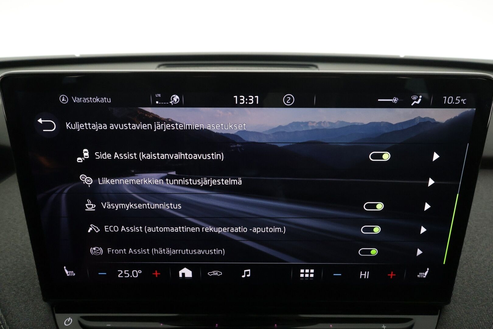 Skoda Enyaq 2022 80 Launch Edition iV * ACC / P.kamera / ILP / Muistipenkki / Navi / LED / Keyless / Sähköluukku * - 1.Om Suomi-auto / Akku kuntotarkastettu / Kahdet renkaat aluvanteilla / Merkkihuollettu