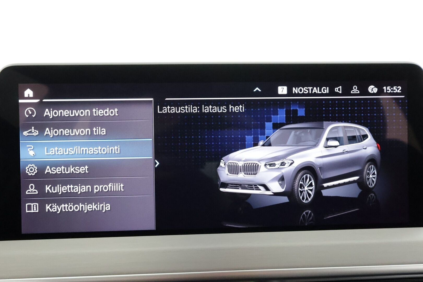 BMW X3 2022 G01 xDrive 30e A Charged Edition * HiFi / Sportnahat / LED / P.Kamera / Navi / Digimittaristo * - 1-om Suomi-auto / Akku kuntotarkastettu SoH 98,7% / Kahdet renkaat aluvanteilla / 2x Latauskaapelit