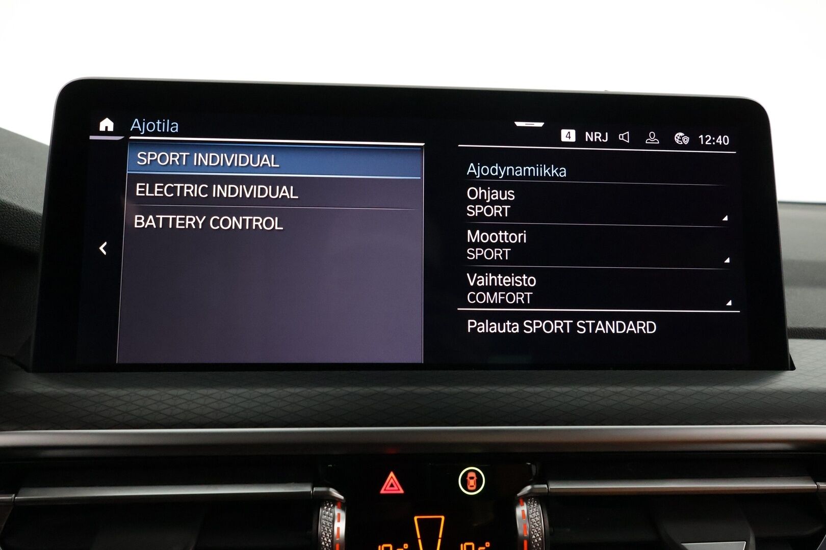 BMW X3 2022 G01 xDrive 30e A Charged Edition M Sport * Koukku / P-kamera / HiFi / Sporttipenkki muistilla / Ruskea nahkasisusta / LED-valot / Apple&Android * - 3,99 % KORKOTARJOUS TÄHÄN AUTOON - Todella näyttävä, hyvin varusteltu LCI mallinen X3 tarjolla edullisesti!