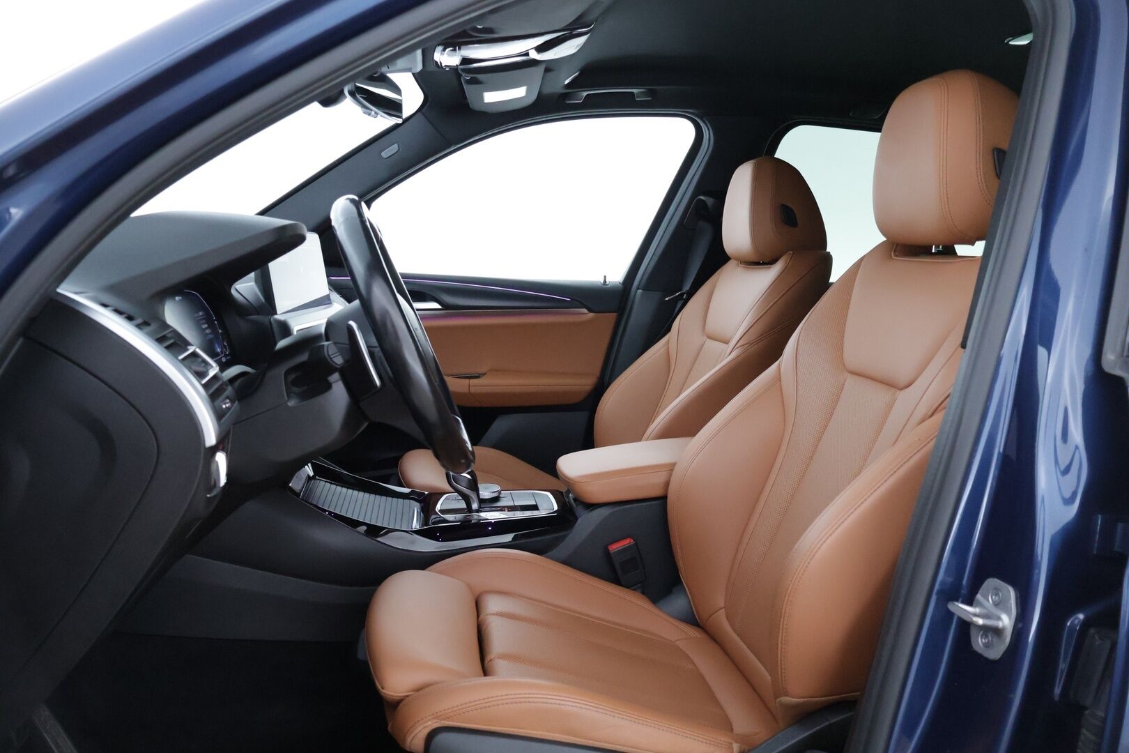 BMW X3 2022 G01 xDrive 30e A Charged Edition M Sport * Koukku / P-kamera / HiFi / Sporttipenkki muistilla / Ruskea nahkasisusta / LED-valot / Apple&Android * - 3,99 % KORKOTARJOUS TÄHÄN AUTOON - Todella näyttävä, hyvin varusteltu LCI mallinen X3 tarjolla edullisesti!