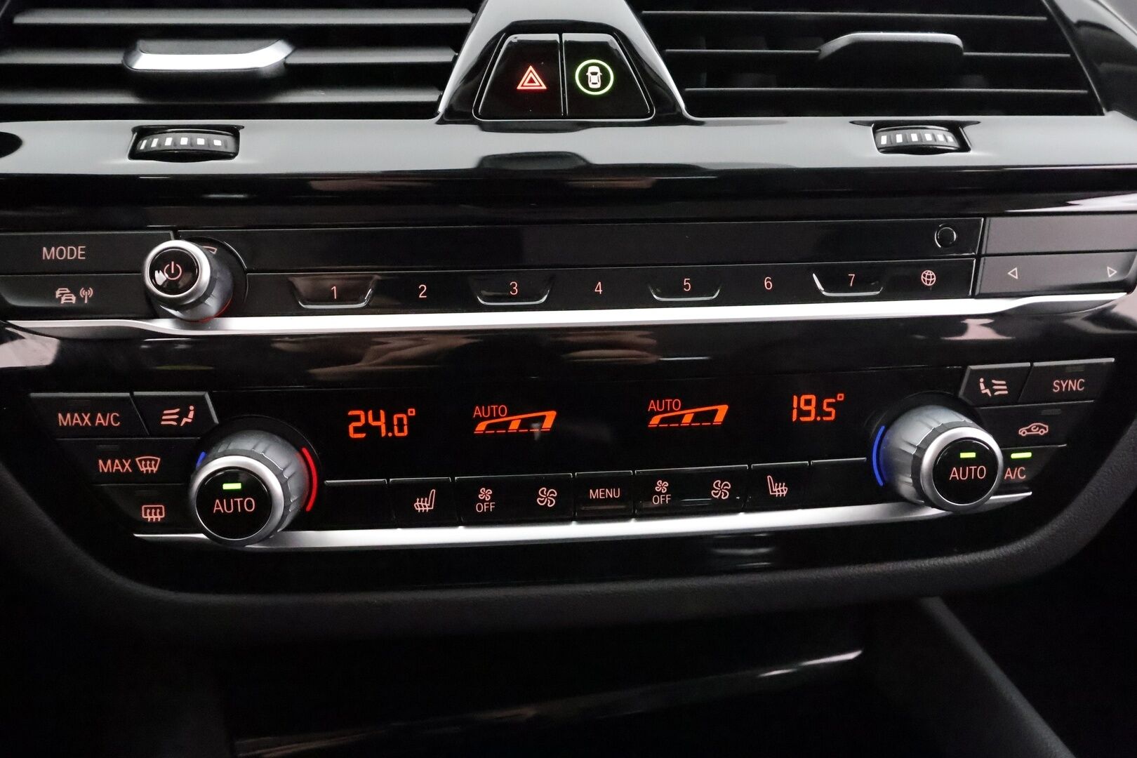 BMW 530 2022 G31 Touring 530e xDrive A Charged Edition * ACC / Koukku / Lisälämmitin / Adapt LED / P.Kamera / Comfort access * - Merkkihuollettu / 1.Om Suomi-auto / Kahdet Renkaat - HULLUT AVAJAISHULINAT KORKOTARJOUS 3,29 %