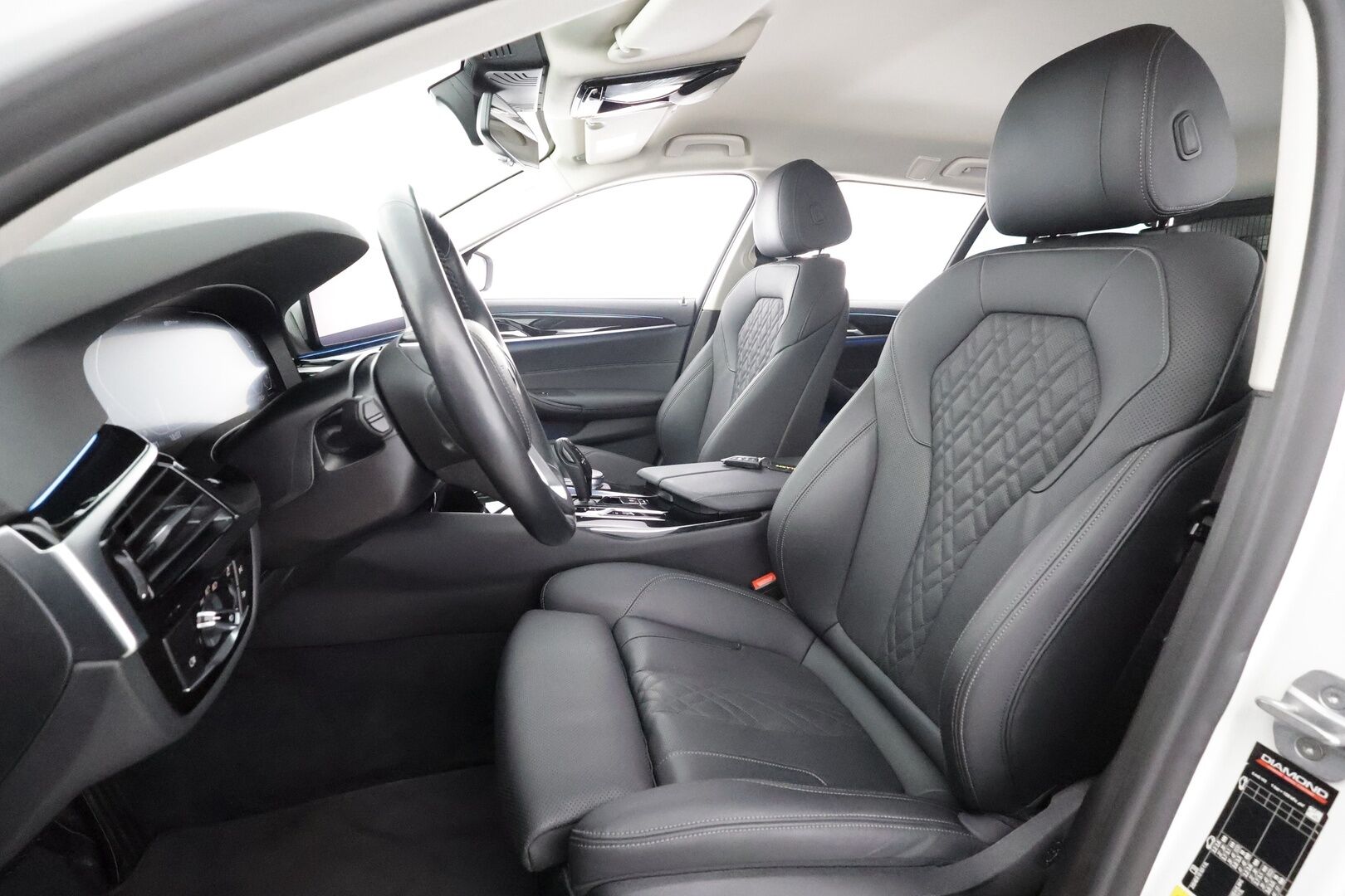 BMW 530 2022 G31 Touring 530e xDrive A Charged Edition * ACC / Koukku / Lisälämmitin / Adapt LED / P.Kamera / Comfort access * - Merkkihuollettu / 1.Om Suomi-auto / Kahdet Renkaat