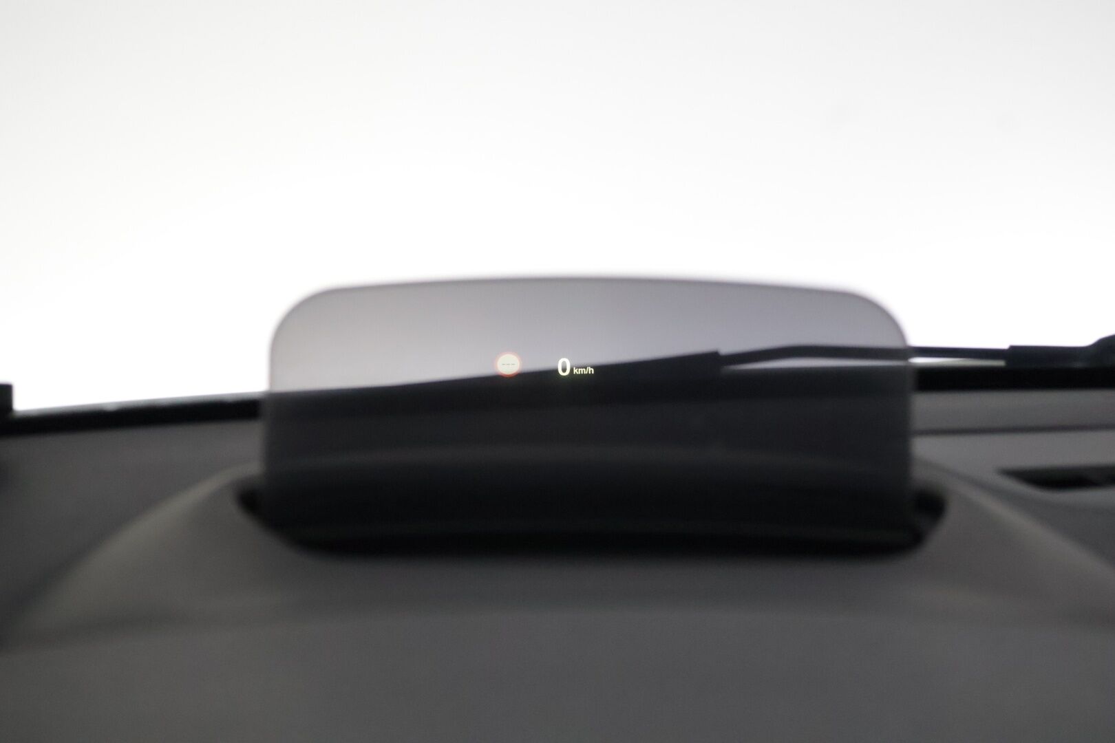 BMW 225 2016 F45 Active Tourer 225xe A Sport Sport Line * ACC / P. kamera / HiFi / HUD / Xenon / Sähkökontti * - Kahdet renkaat alumiinivanteilla!