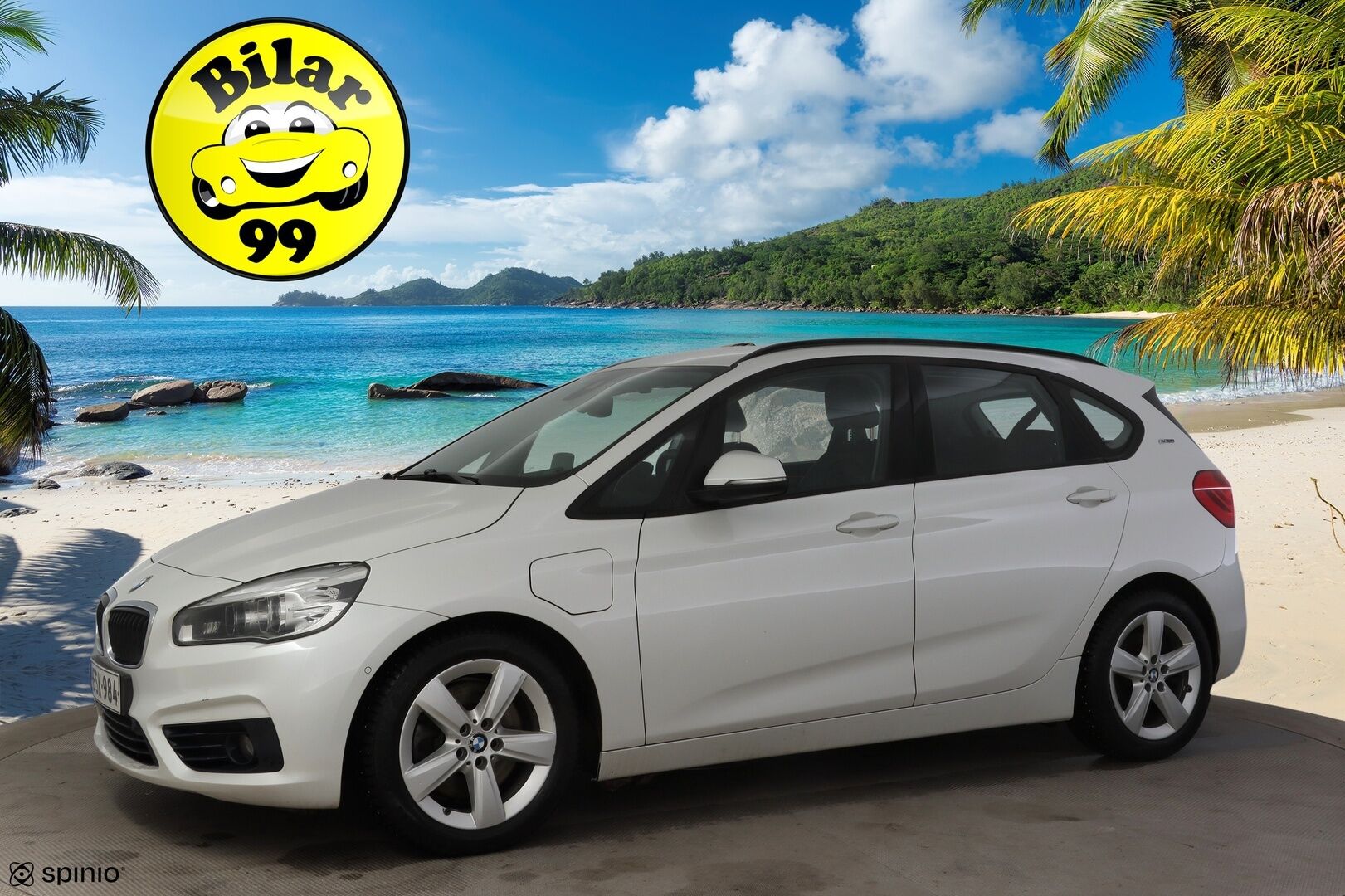 BMW 225 2016 F45 Active Tourer 225xe A Sport Sport Line * ACC / P. kamera / HiFi / HUD / Xenon / Sähkökontti * - Kahdet renkaat alumiinivanteilla!