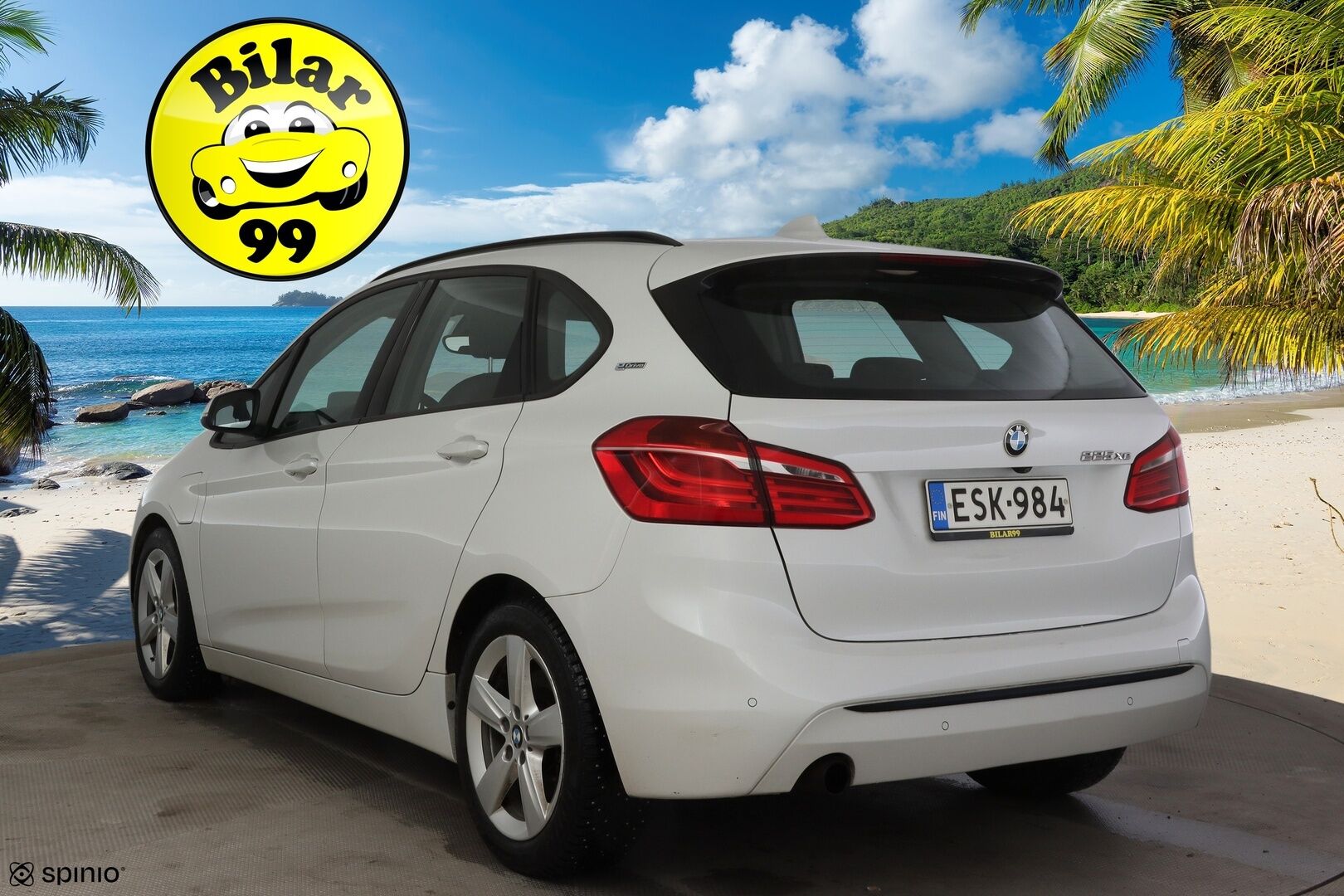 BMW 225 2016 F45 Active Tourer 225xe A Sport Sport Line * ACC / P. kamera / HiFi / HUD / Xenon / Sähkökontti * - Kahdet renkaat alumiinivanteilla!