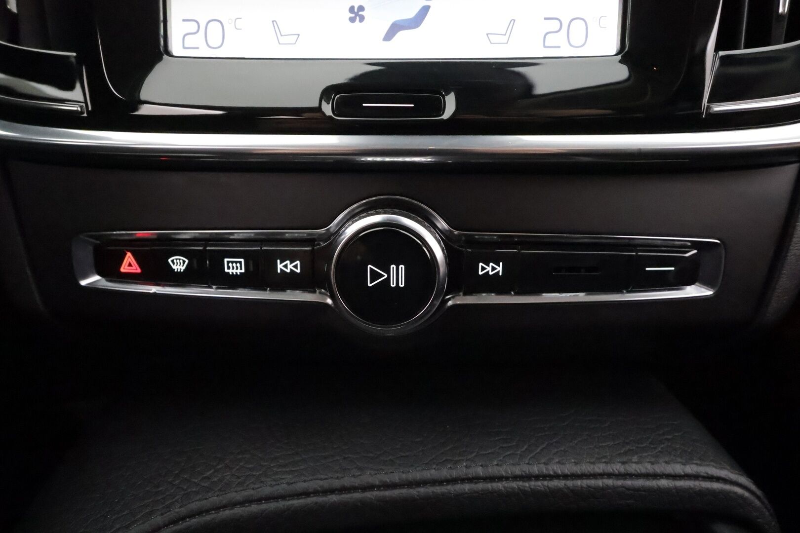 Volvo V90 2017 D3 Business aut - Webasto | Adapt.Vakkari | Vetokoukku | LED | Pilot Assist | High Perf Audio | Sensus Navi | Adapt.LED | Näyttävä!