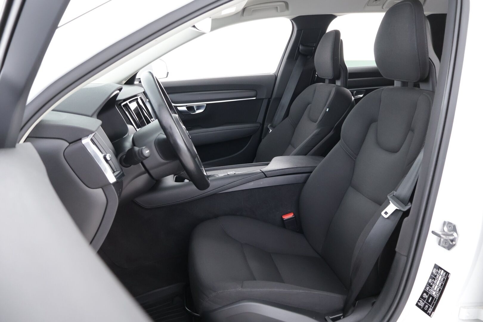 Volvo V90 2017 D3 Business aut - Webasto | Adapt.Vakkari | Vetokoukku | LED | Pilot Assist | High Perf Audio | Sensus Navi | Adapt.LED | Näyttävä!