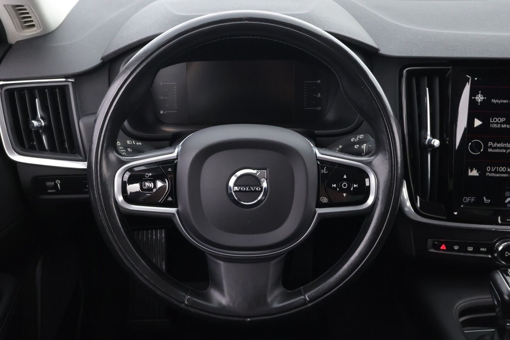 Volvo V90 2017 D3 Business aut - Webasto | Adapt.Vakkari | Vetokoukku | LED | Pilot Assist | High Perf Audio | Sensus Navi | Adapt.LED | Näyttävä!