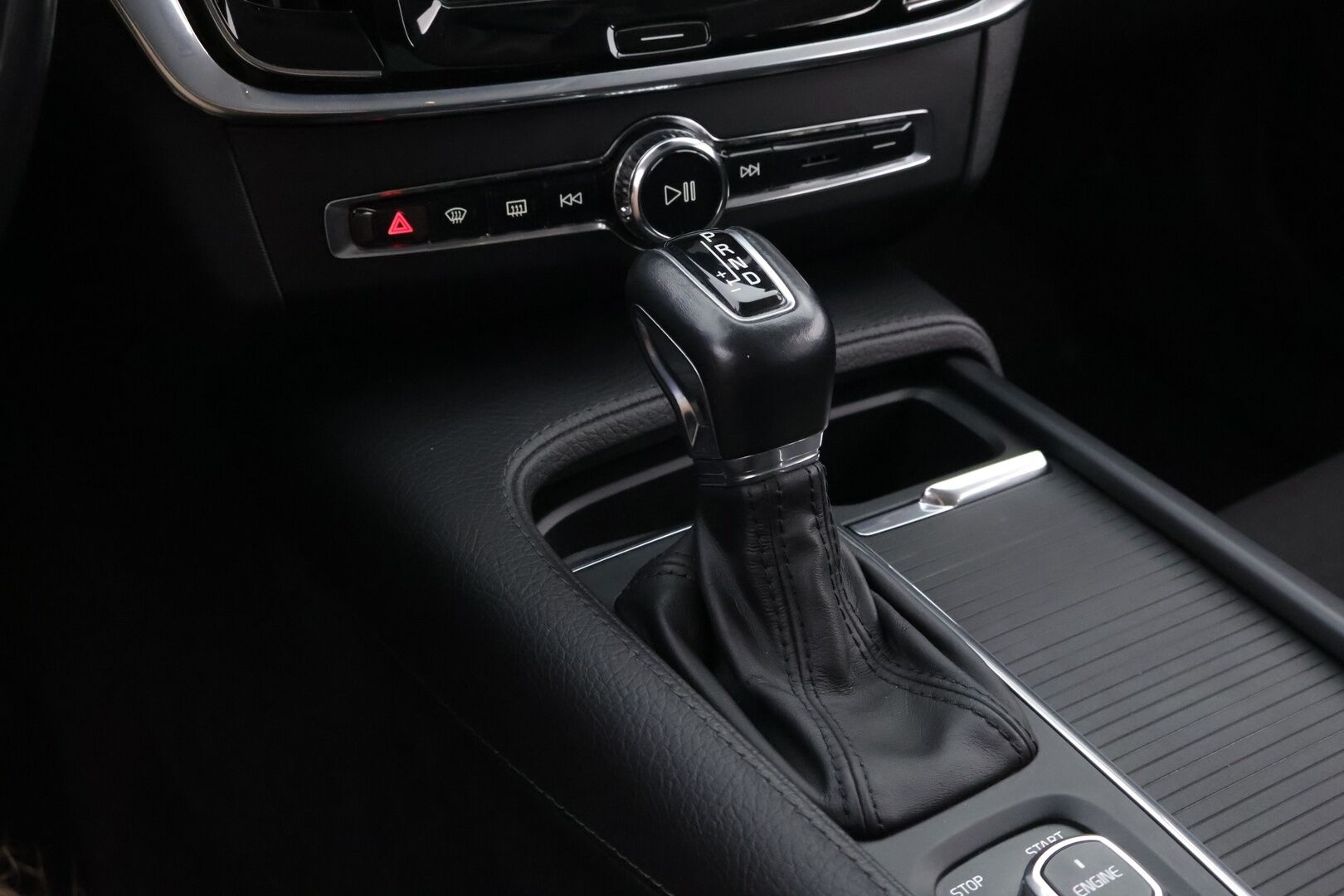 Volvo V90 2017 D3 Business aut - Webasto | Adapt.Vakkari | Vetokoukku | LED | Pilot Assist | High Perf Audio | Sensus Navi | Adapt.LED | Näyttävä!