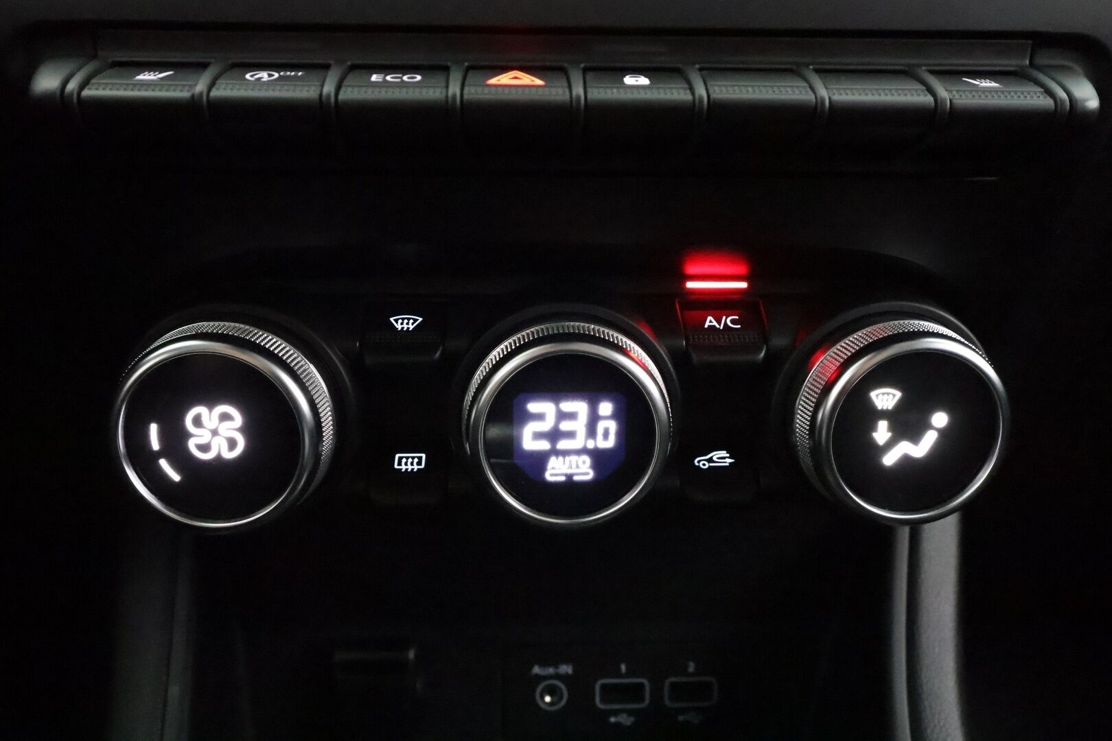 Renault Captur 2020 TCe 130 EDC7-aut Zen * Vakkari / P.tutka / Navi / LED / Kaistavahti / Keyless / Bluetooth * - Suomi-auto / Kahdet renkaat aluvanteilla 