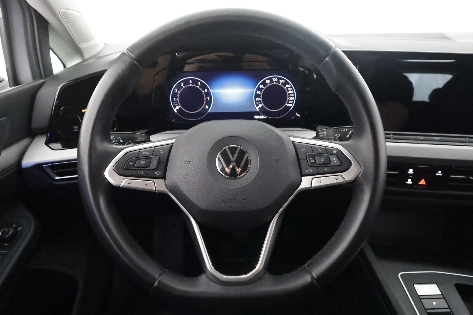 Volkswagen Golf 2021 First Edition 1,5 eTSI 110 kW (MHEV) DSG-automaatti - | ACC | P.Tutkat | LED | Ratinlämmitys | Digimittaristo | Suomi-auto | Kahdet Renkaat | Merkkihuollettu |