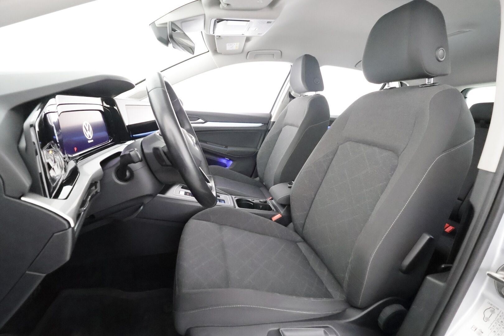 Volkswagen Golf 2021 First Edition 1,5 eTSI 110 kW (MHEV) DSG-automaatti - | ACC | P.Tutkat | LED | Ratinlämmitys | Digimittaristo | Suomi-auto | Kahdet Renkaat | Merkkihuollettu |