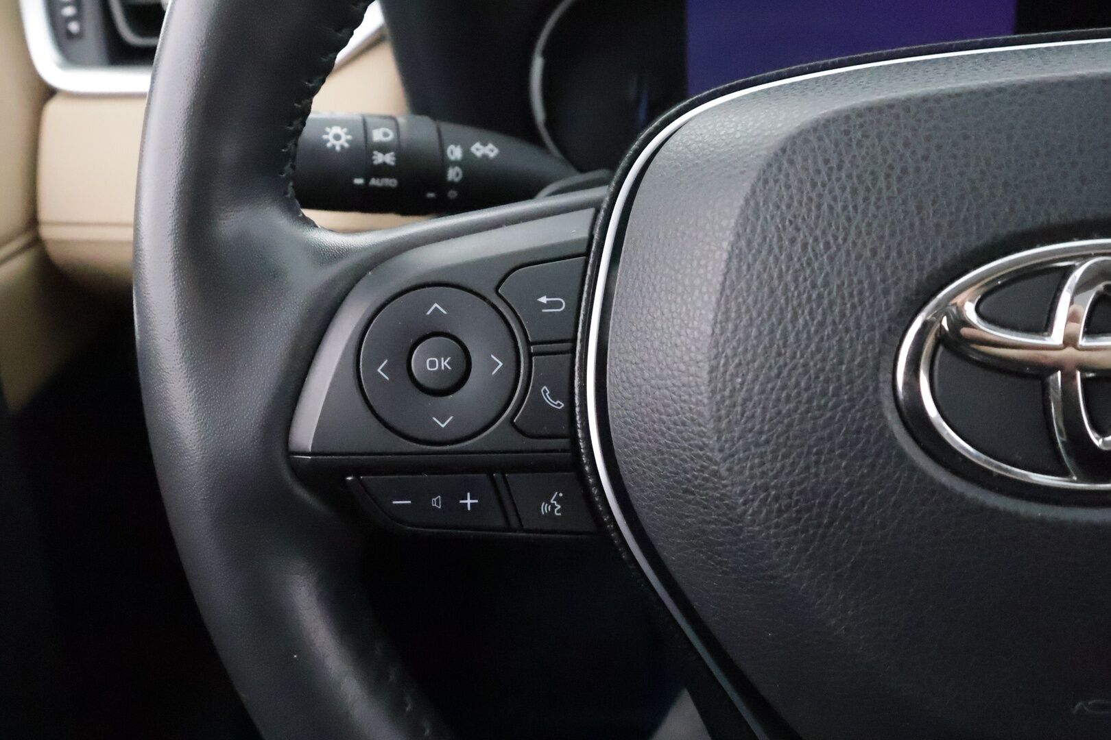 Toyota RAV4 2021 2,5 Hybrid AWD-i Premium - | ACC | LED | 360 | Ilmastoitu Muistipenkki | JBL | Panorama | Katveavustin | Kaistavahti | Keyless | Suomi-auto | Kahdet renkaat | Merkkihuollot | 