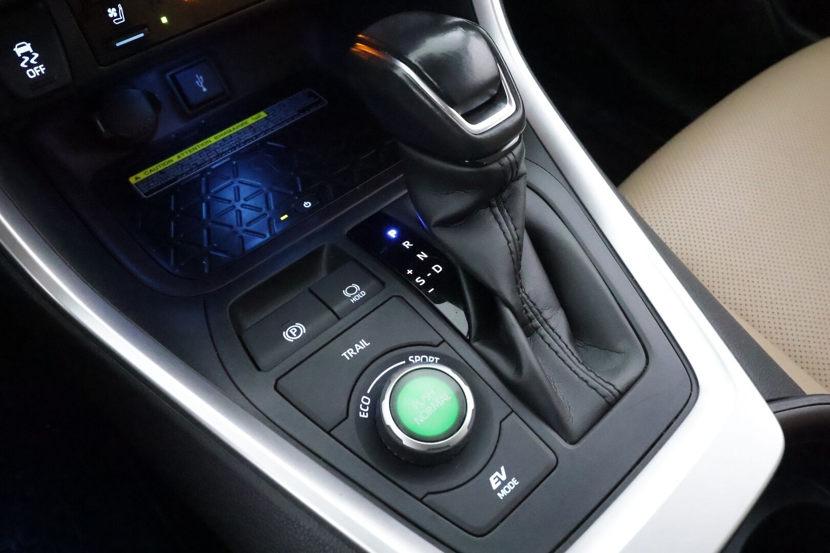 Toyota RAV4 2021 2,5 Hybrid AWD-i Premium - | ACC | LED | 360 | Ilmastoitu Muistipenkki | JBL | Panorama | Katveavustin | Kaistavahti | Keyless | Suomi-auto | Kahdet renkaat | Merkkihuollot | 
