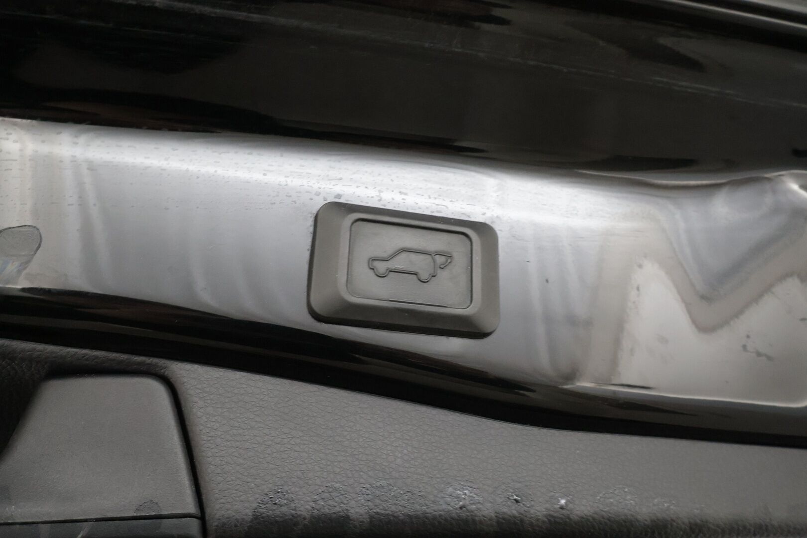 Toyota RAV4 2021 2,5 Hybrid AWD-i Premium - | ACC | LED | 360 | Ilmastoitu Muistipenkki | JBL | Panorama | Katveavustin | Kaistavahti | Keyless | Suomi-auto | Kahdet renkaat | Merkkihuollot | 